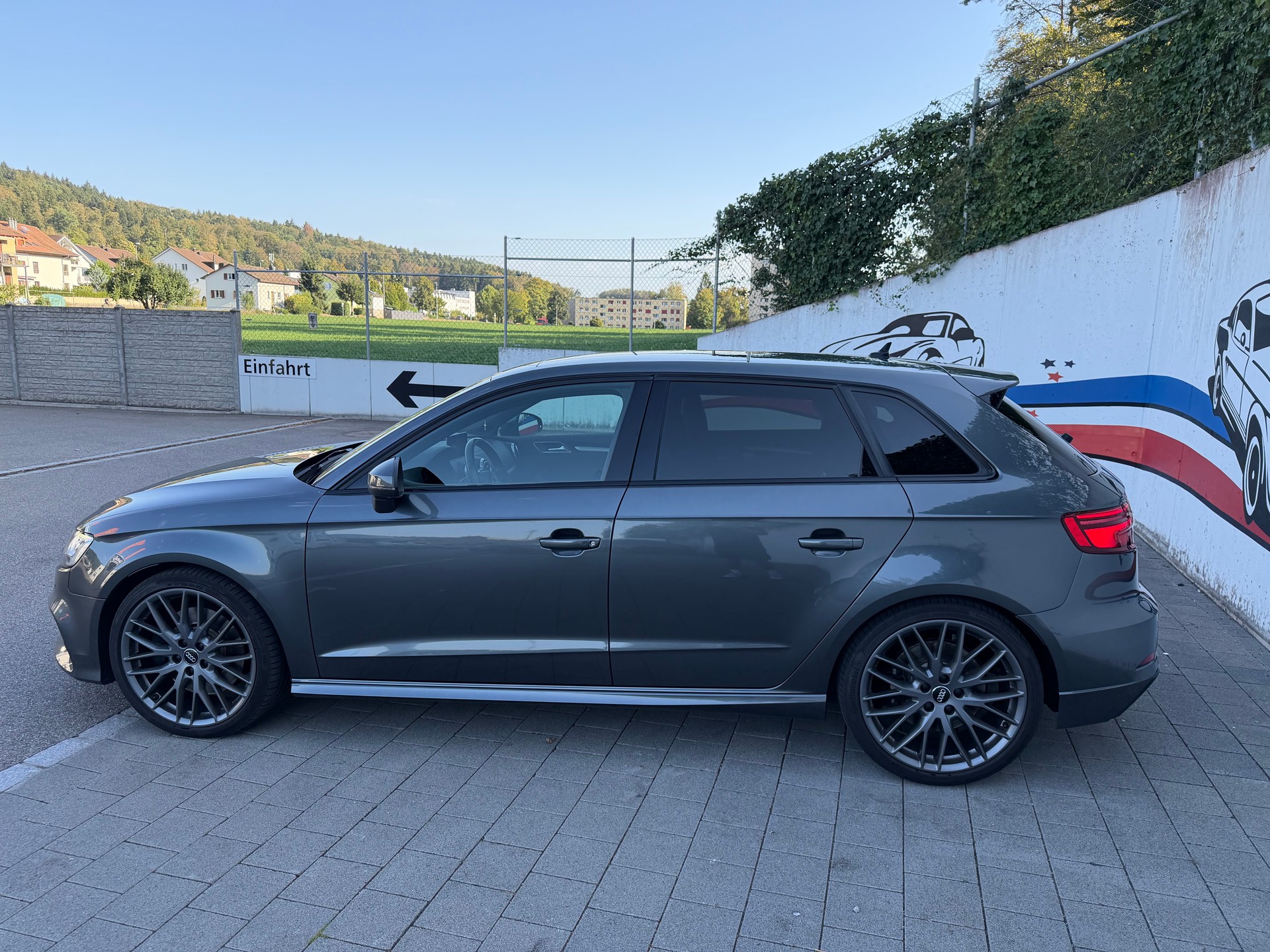 AUDI S3 Sportback 2.0 T FSI quattro S-Tronic-image-2