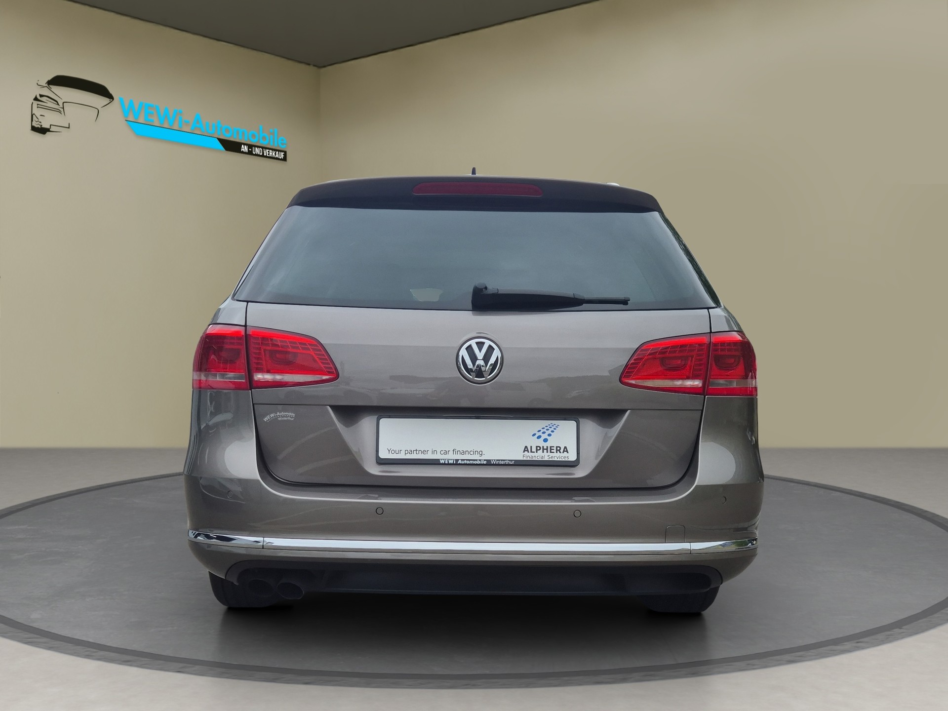 VW Passat Variant 2.0 TSI Highline DSG-image-3