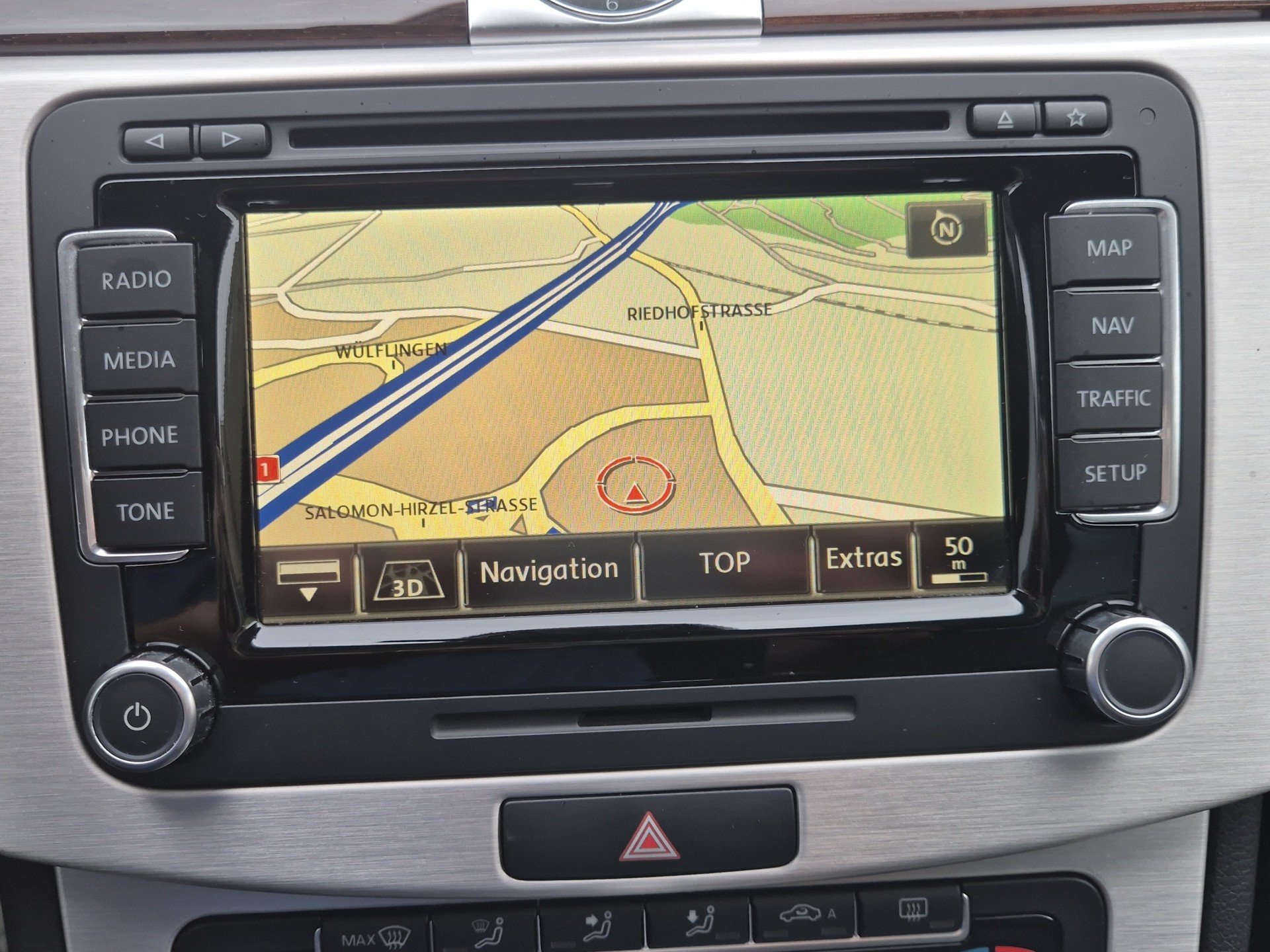 VW Passat Variant 2.0 TSI Highline DSG-image-21