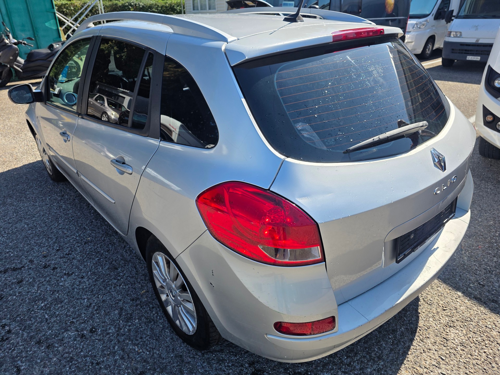 RENAULT Clio Grandtour 1.2 16V Turbo Expression-image-5
