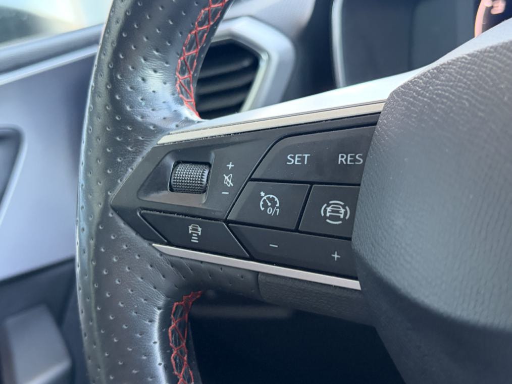 SEAT Leon 1.5 Eco TSi ACT FR-image-4