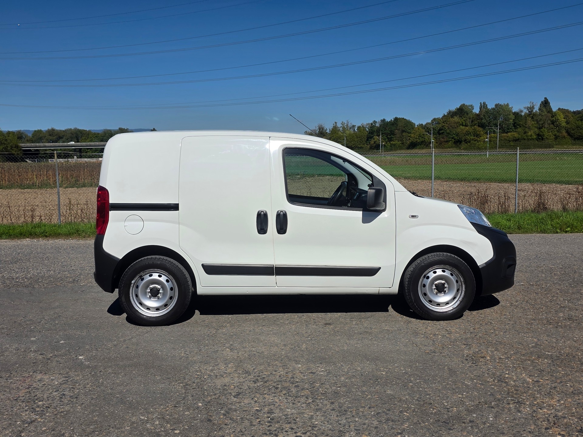 FIAT Fiorino 1.4 8V Swiss / Neu ab Mfk.-image-2