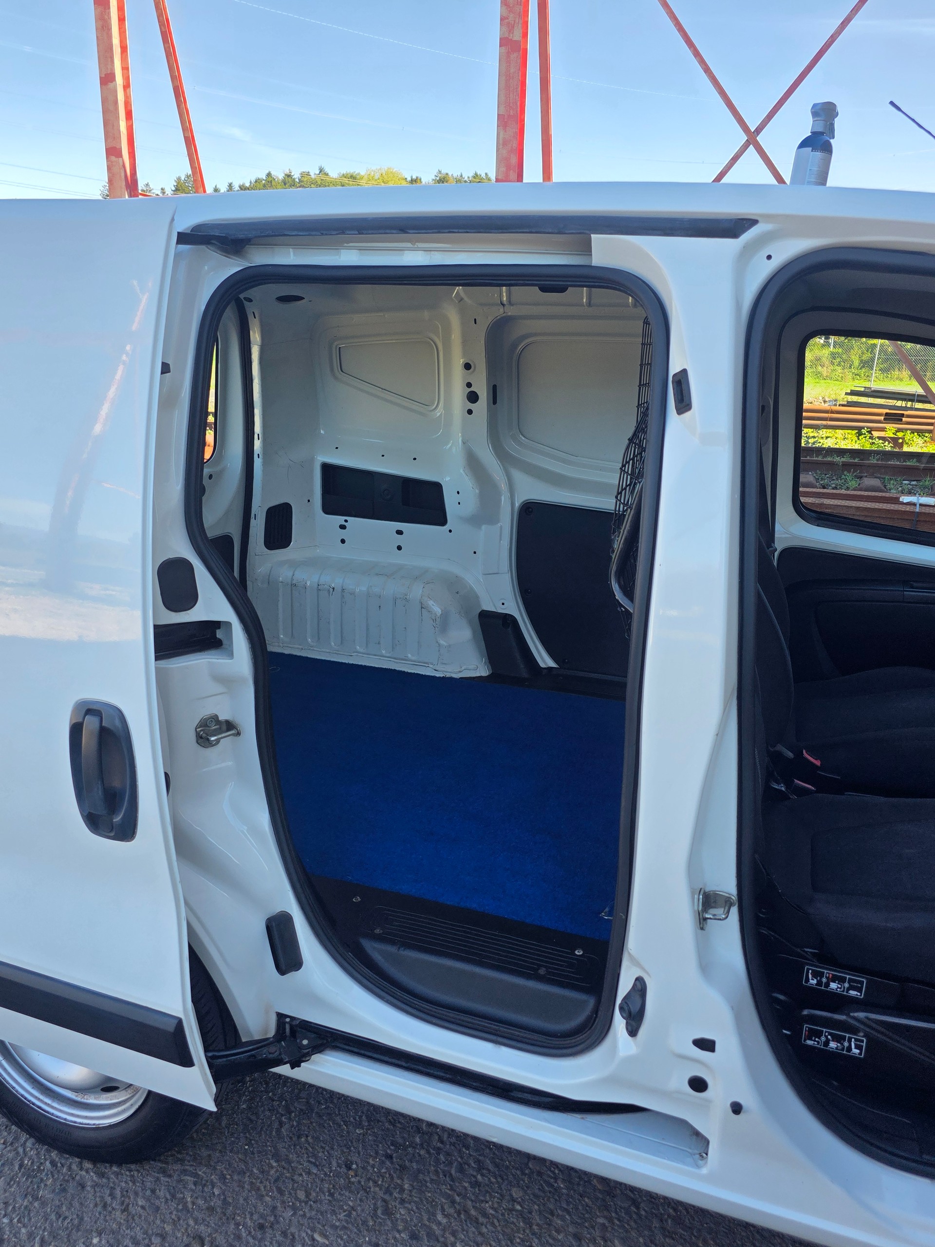 FIAT Fiorino 1.4 8V Swiss / Neu ab Mfk.-image-12