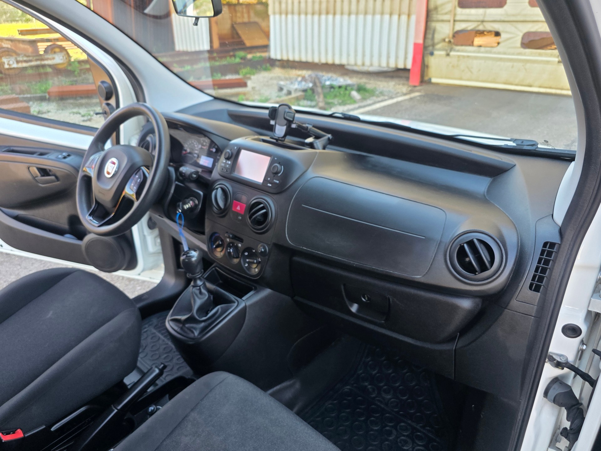 FIAT Fiorino 1.4 8V Swiss / Neu ab Mfk.-image-9