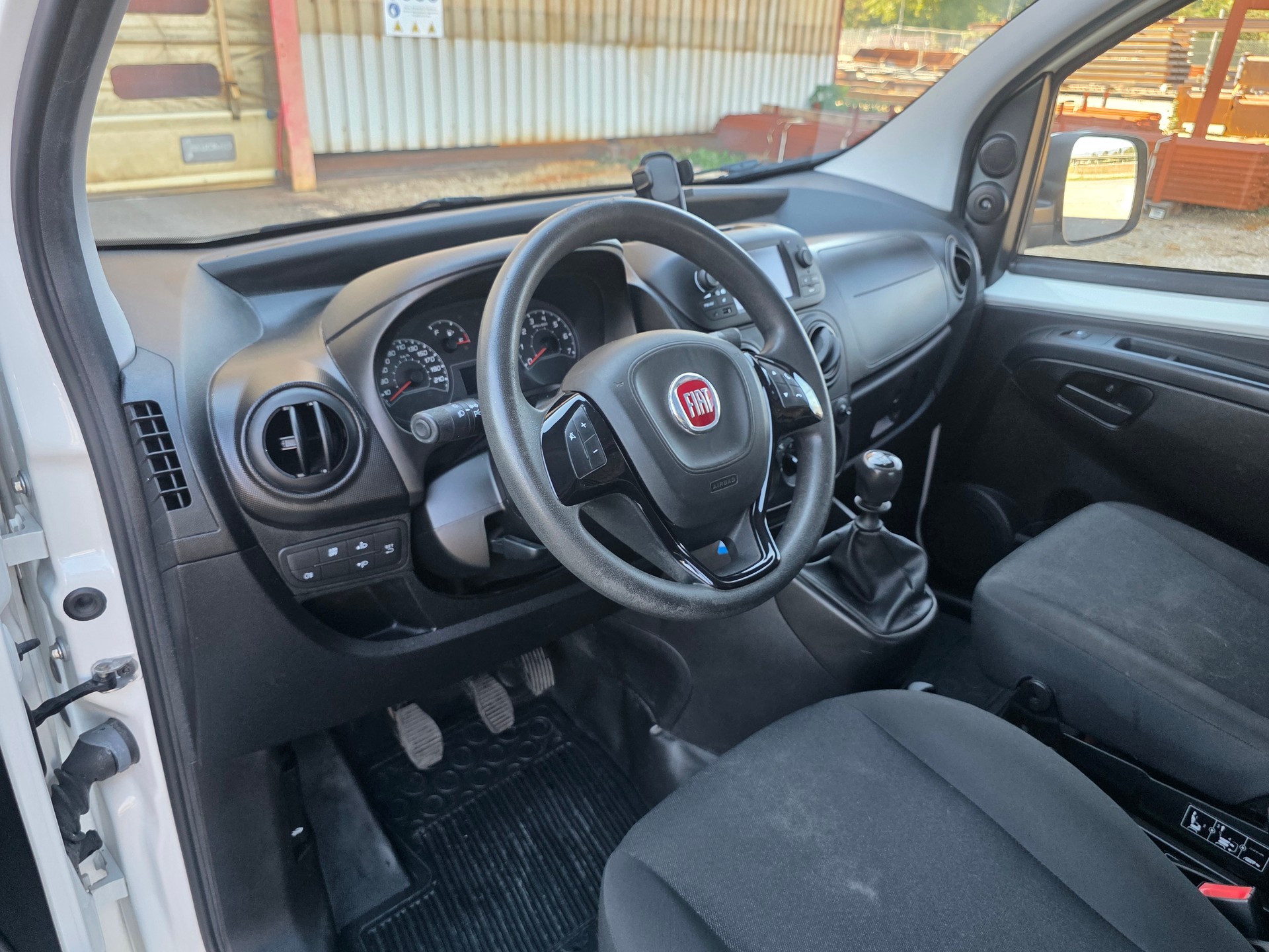 FIAT Fiorino 1.4 8V Swiss / Neu ab Mfk.-image-7