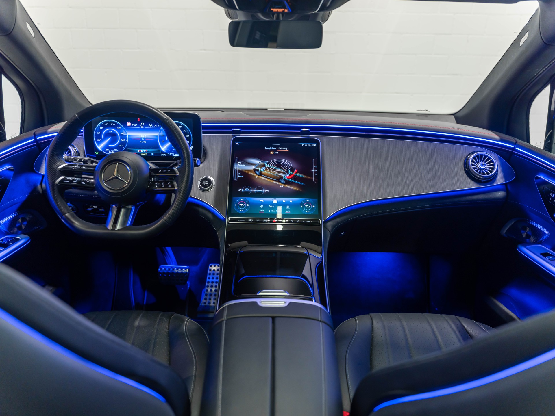 MERCEDES-BENZ EQE SUV 500 4 Matic-image-7