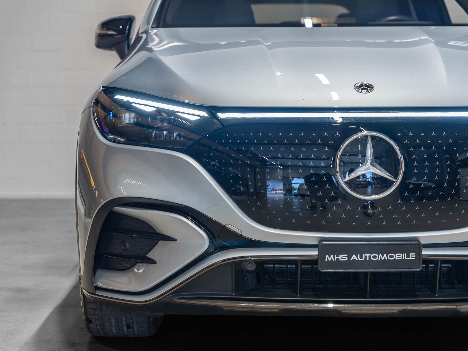 MERCEDES-BENZ EQE SUV 500 4 Matic-image-23