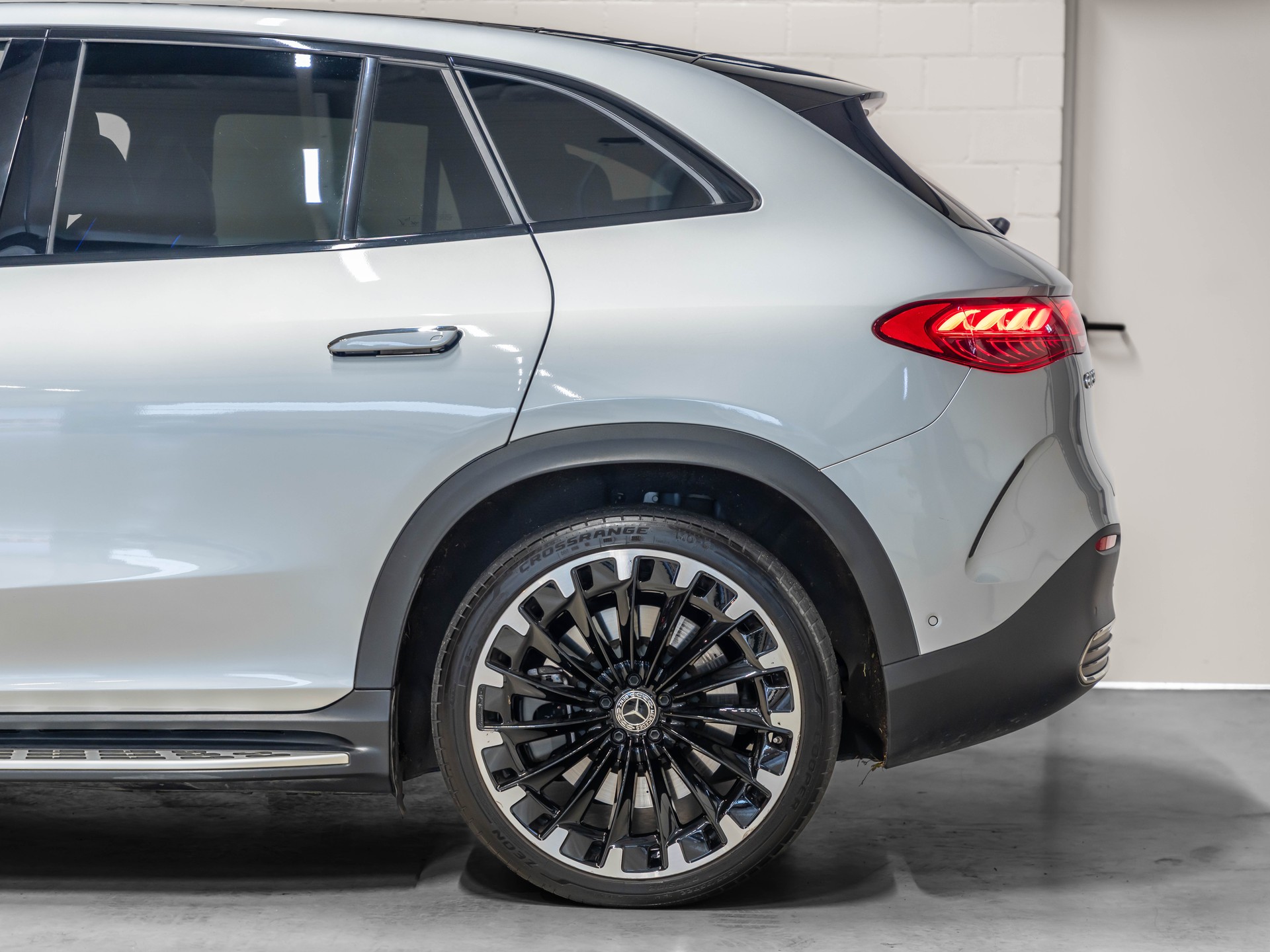 MERCEDES-BENZ EQE SUV 500 4 Matic-image-20