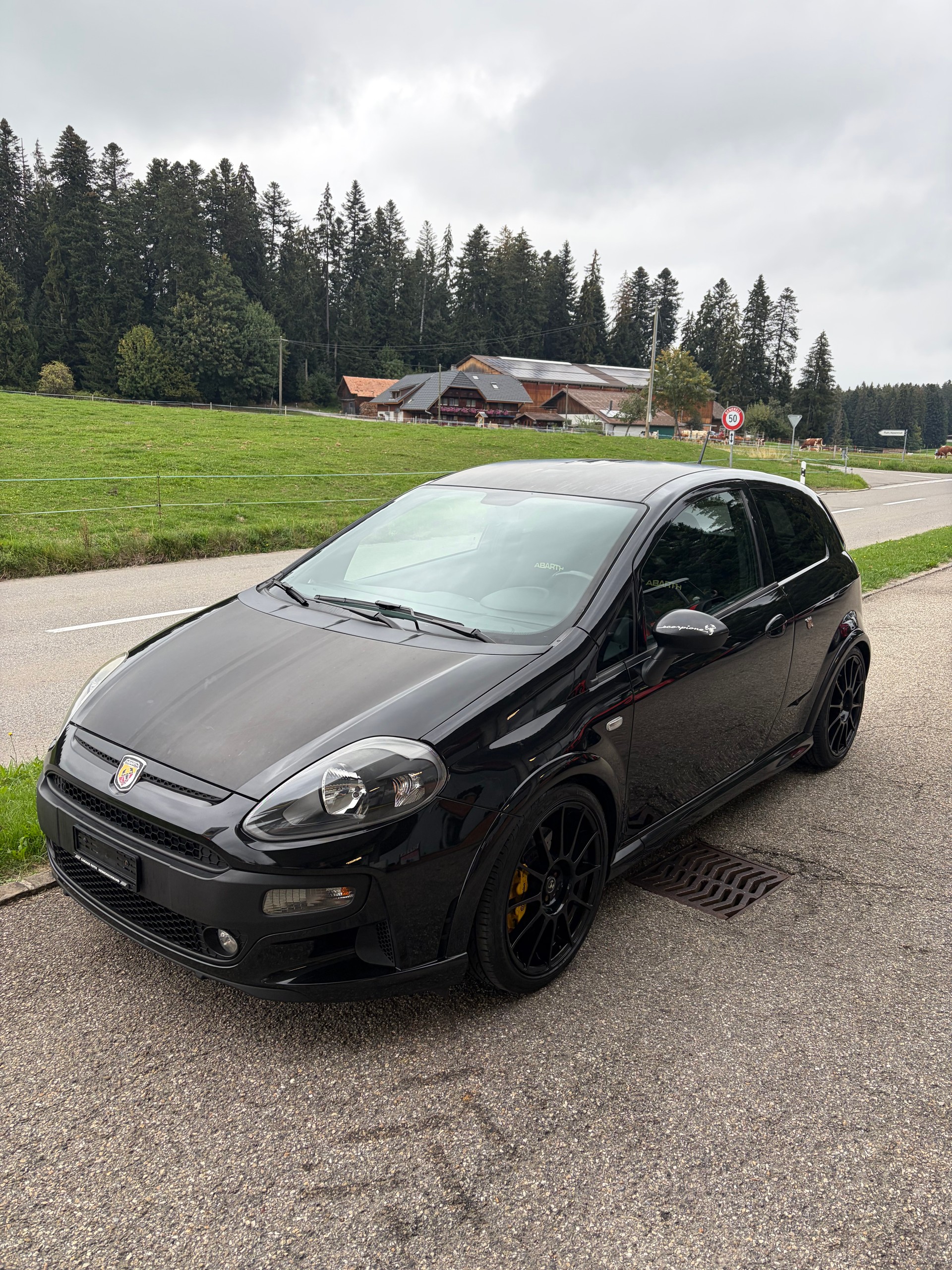 FIAT Punto 1.4 16V Turbo Abarth Supersport-image-1
