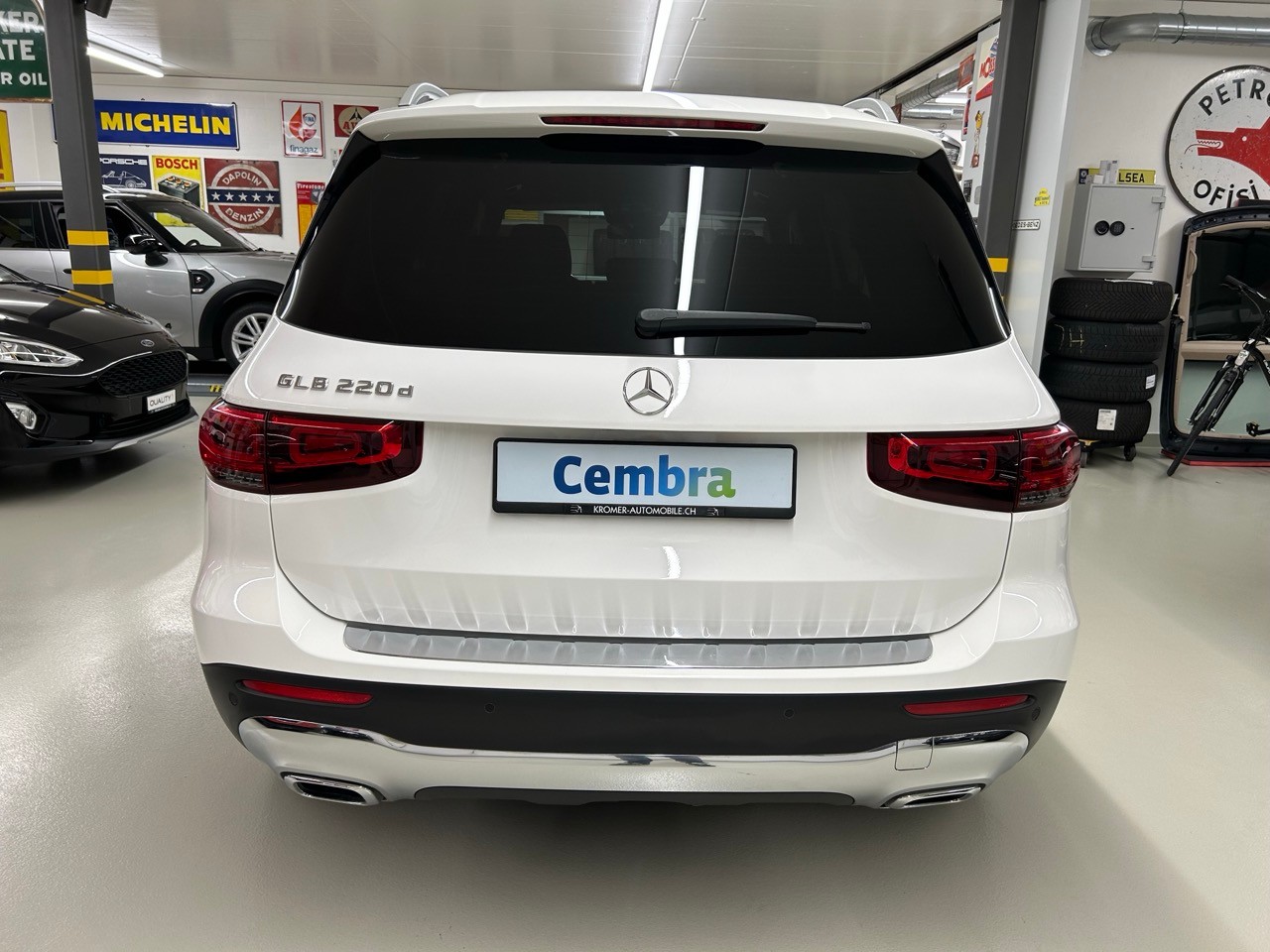 MERCEDES-BENZ GLB 220 d Progressive 8G-Tronic-image-4