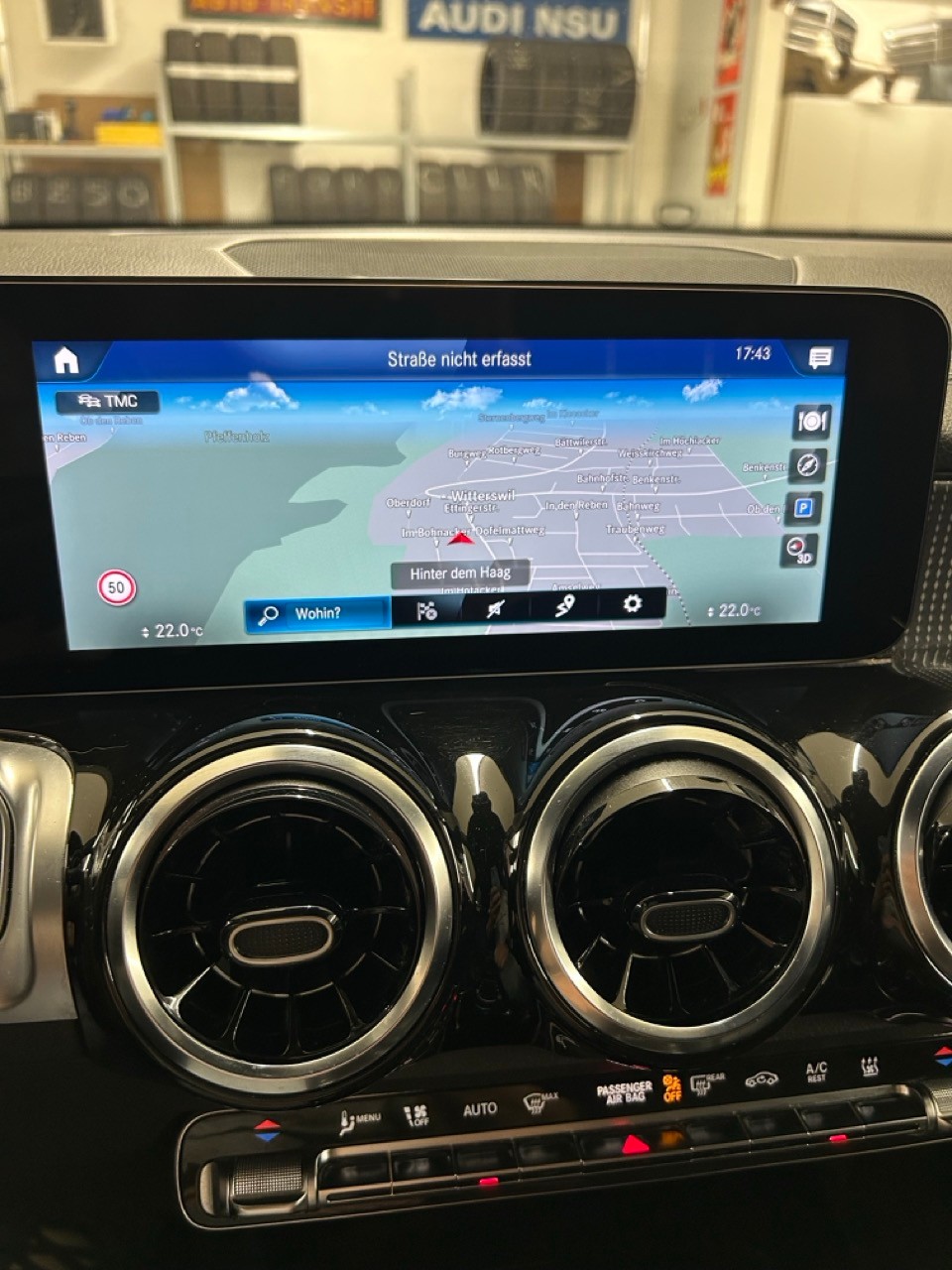 MERCEDES-BENZ GLB 220 d Progressive 8G-Tronic-image-13