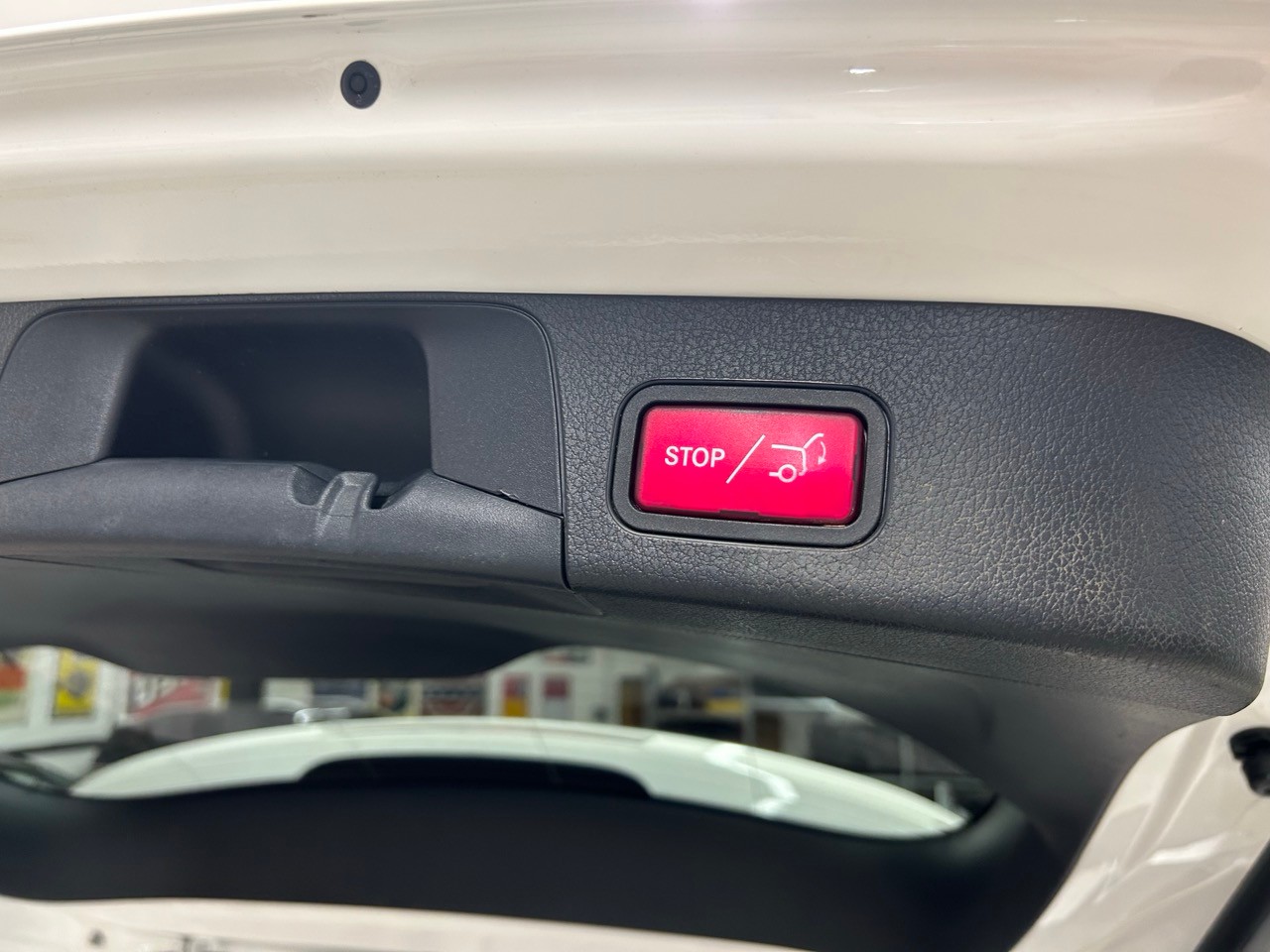 MERCEDES-BENZ GLB 220 d Progressive 8G-Tronic-image-15