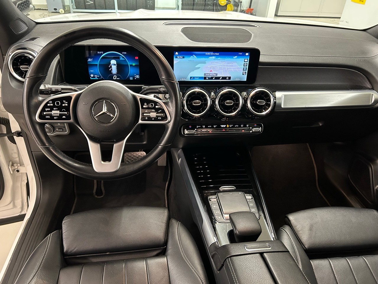 MERCEDES-BENZ GLB 220 d Progressive 8G-Tronic-image-7