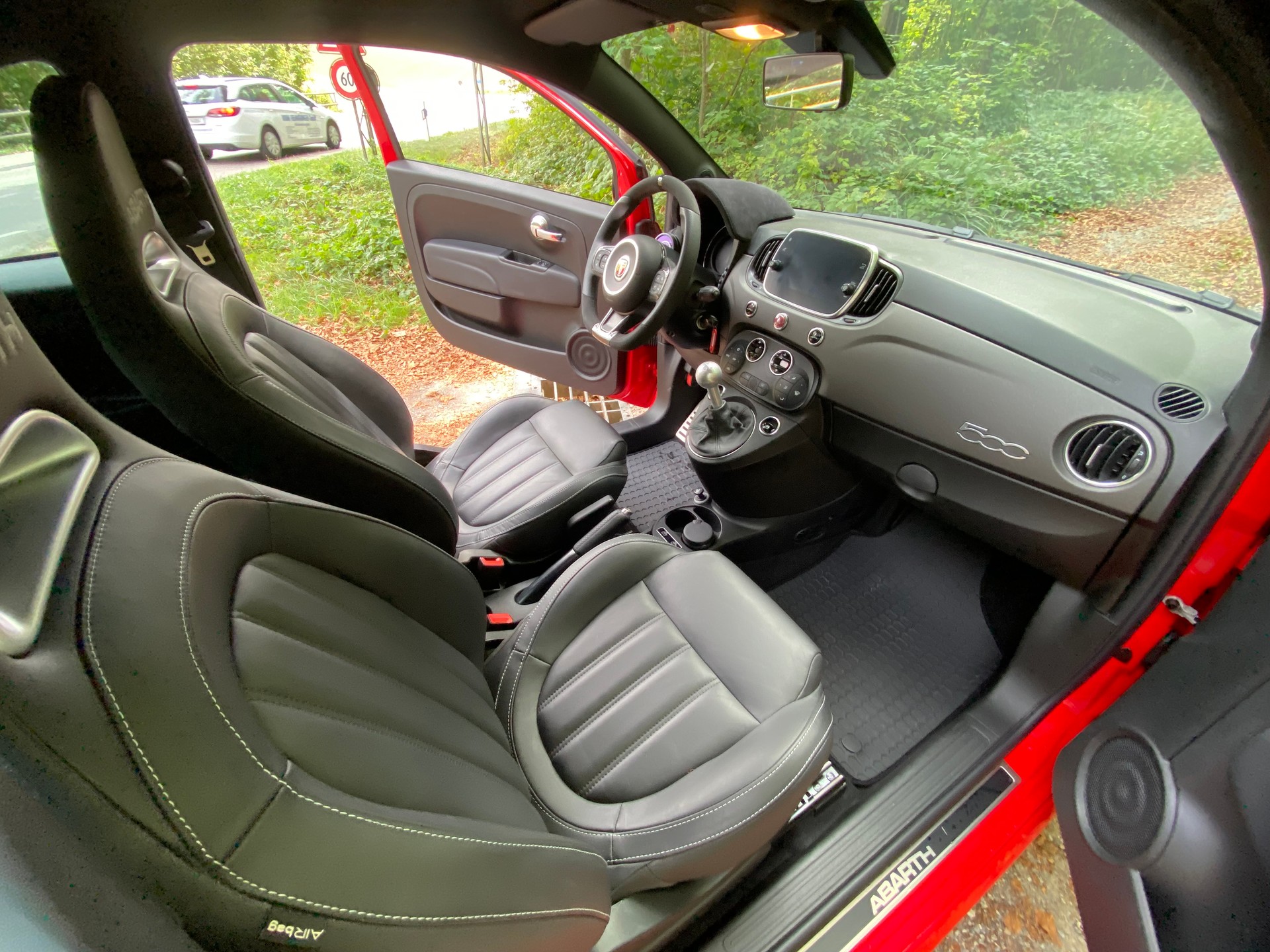FIAT 595 1.4 16V Turbo Abarth Competizione-image-9