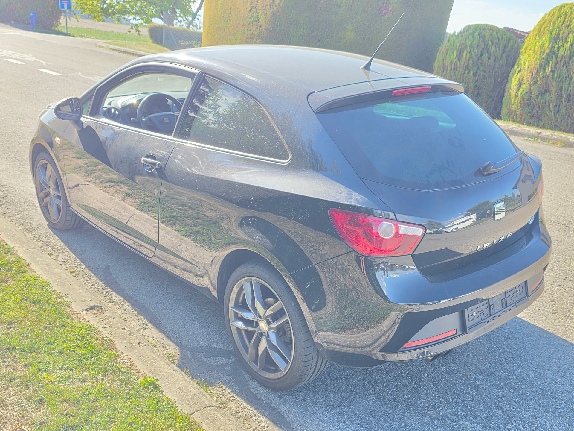 SEAT Ibiza SC 1.4 TSI FR DSG-image-4