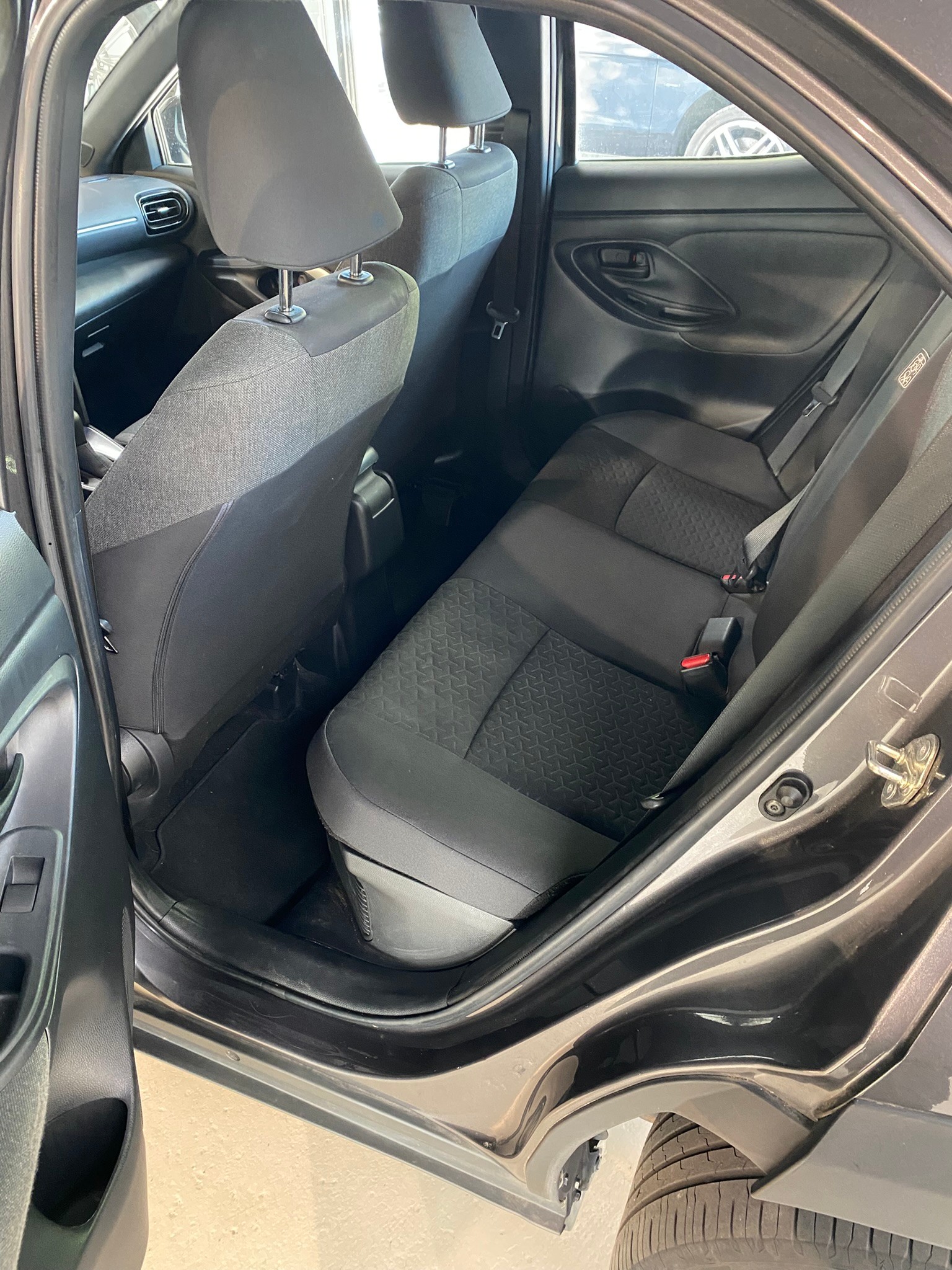 TOYOTA Yaris Cross 1.5 Trend e-CVT AWDi-image-28