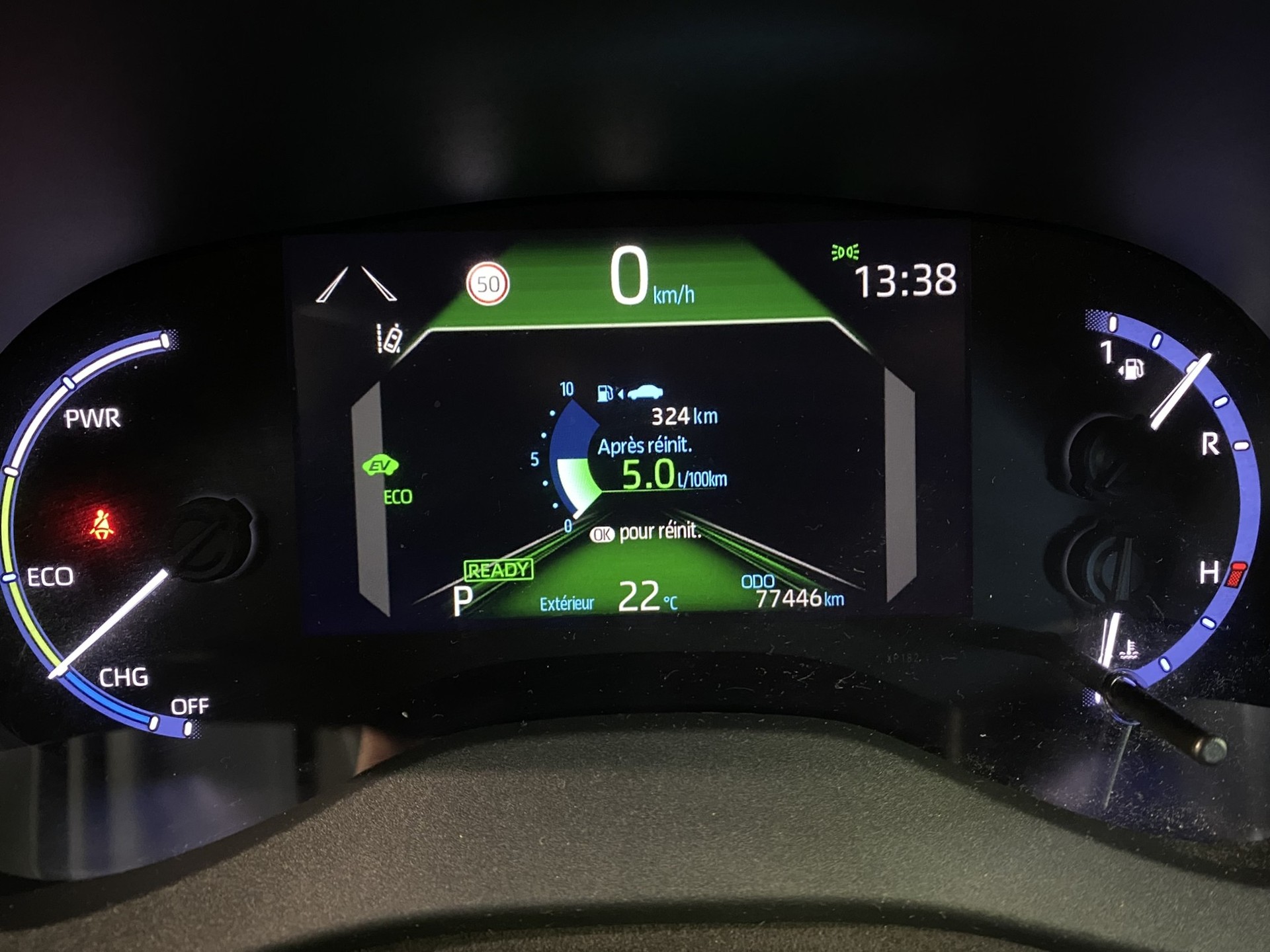 TOYOTA Yaris Cross 1.5 Trend e-CVT AWDi-image-19