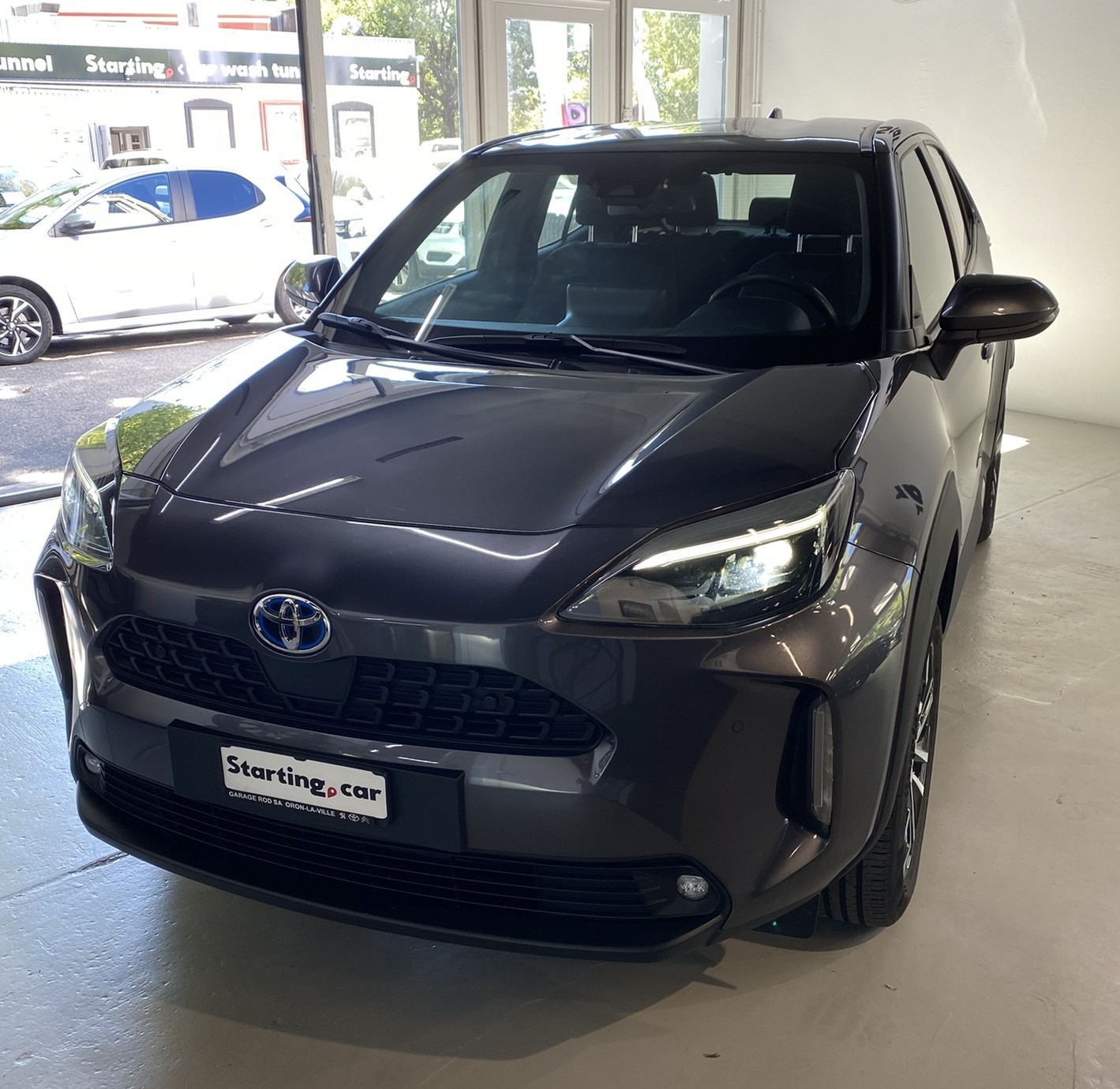 TOYOTA Yaris Cross 1.5 Trend e-CVT AWDi-image-3