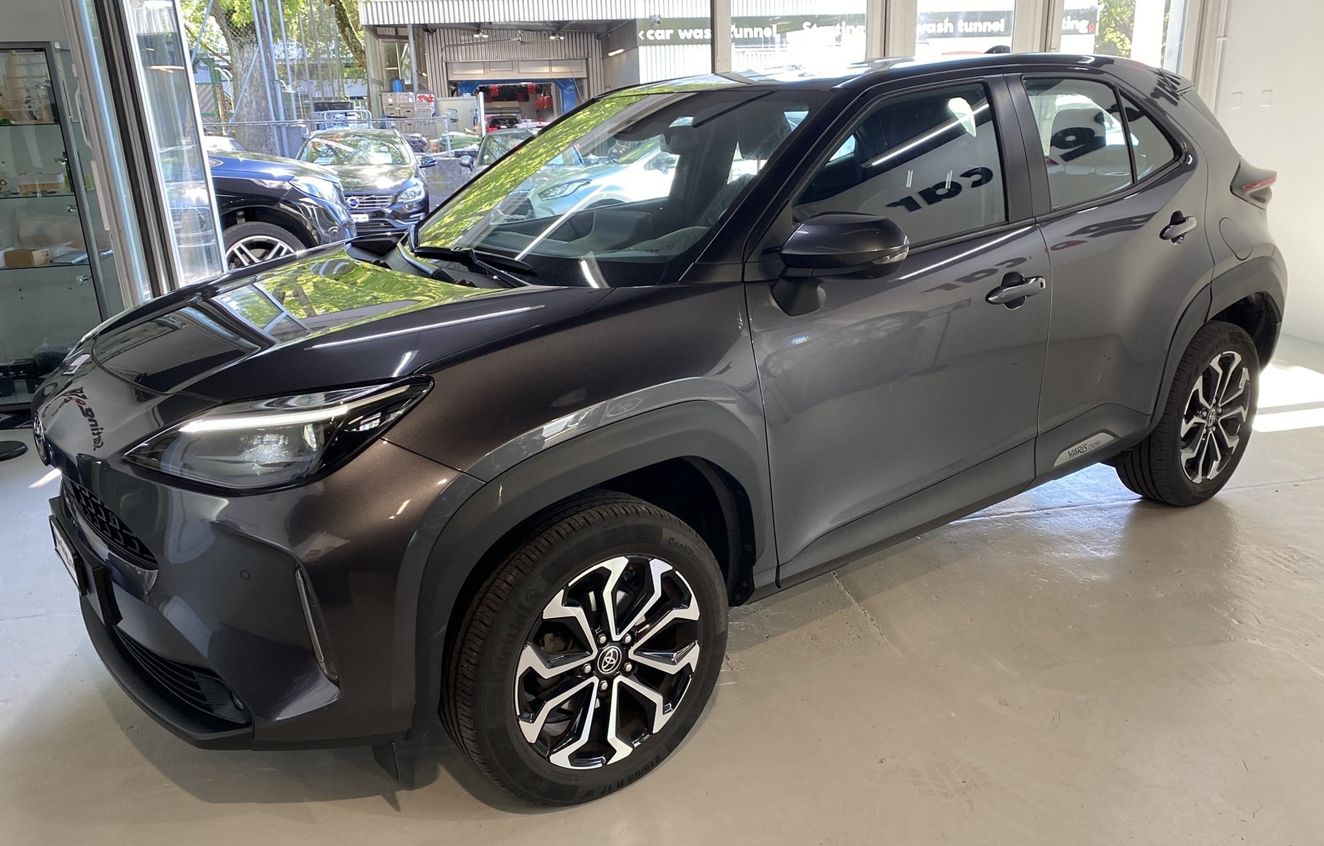 TOYOTA Yaris Cross 1.5 Trend e-CVT AWDi-image-4