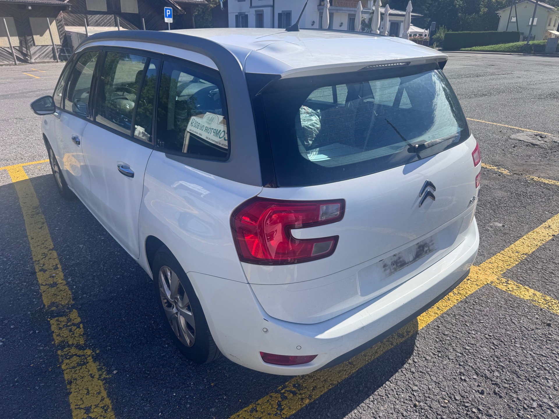 CITROEN Grand C4 Picasso 1.6i 16V e-THP Séduction-image-3
