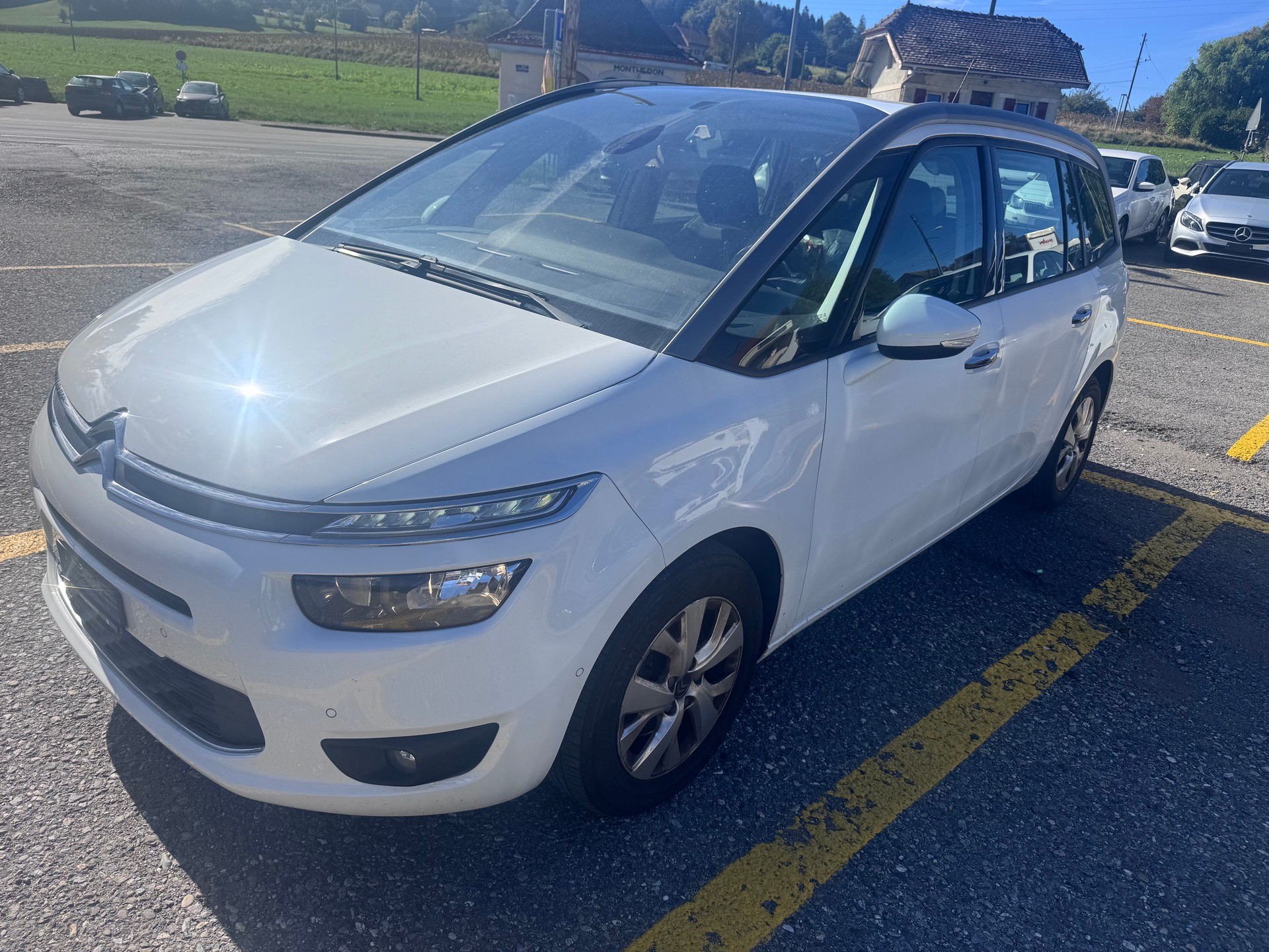 CITROEN Grand C4 Picasso 1.6i 16V e-THP Séduction-image-0