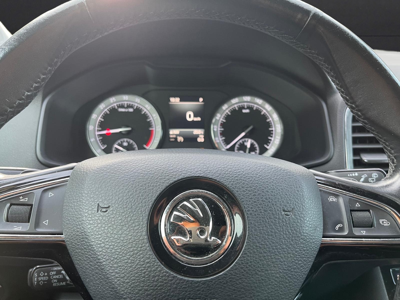 SKODA Karoq 2.0 TDI CR Style 4x4 DSG-image-18