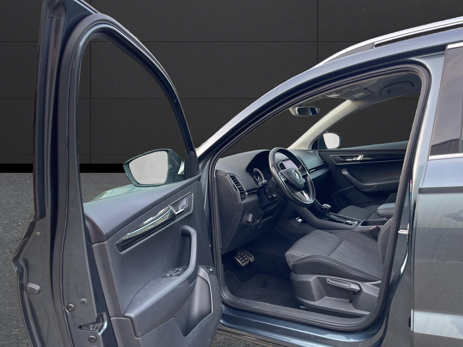 SKODA Karoq 2.0 TDI CR Style 4x4 DSG-image-9