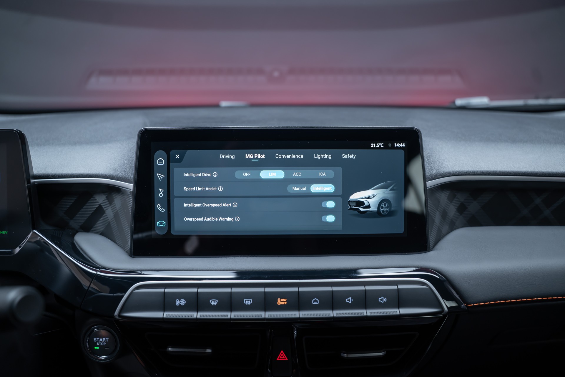 MG 3 1.5 Hybrid Luxury / 360°Kamera / Sitzheizung / Teilleder-image-32