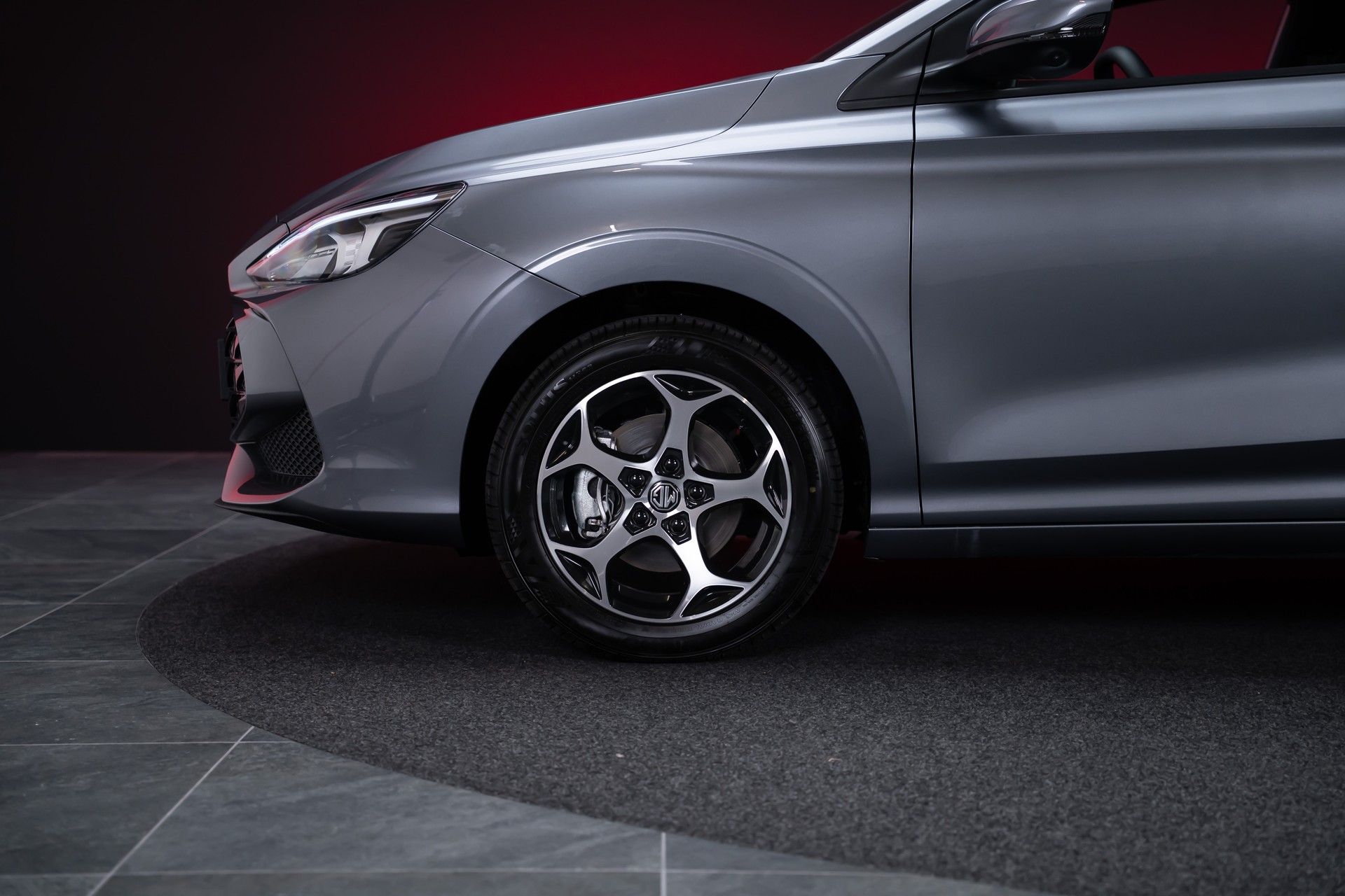 MG 3 1.5 Hybrid Luxury / 360°Kamera / Sitzheizung / Teilleder-image-37