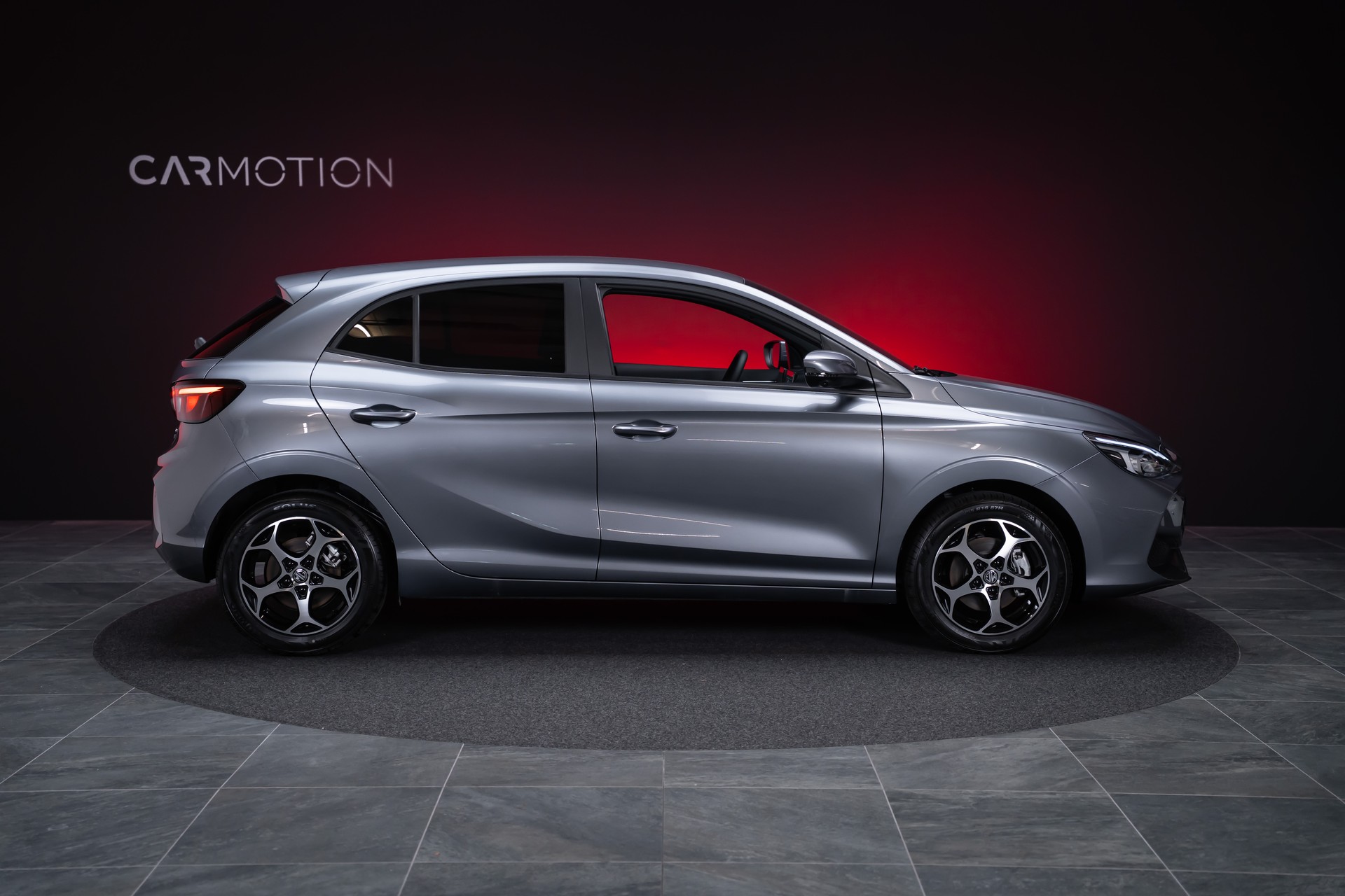 MG 3 1.5 Hybrid Luxury / 360°Kamera / Sitzheizung / Teilleder-image-3