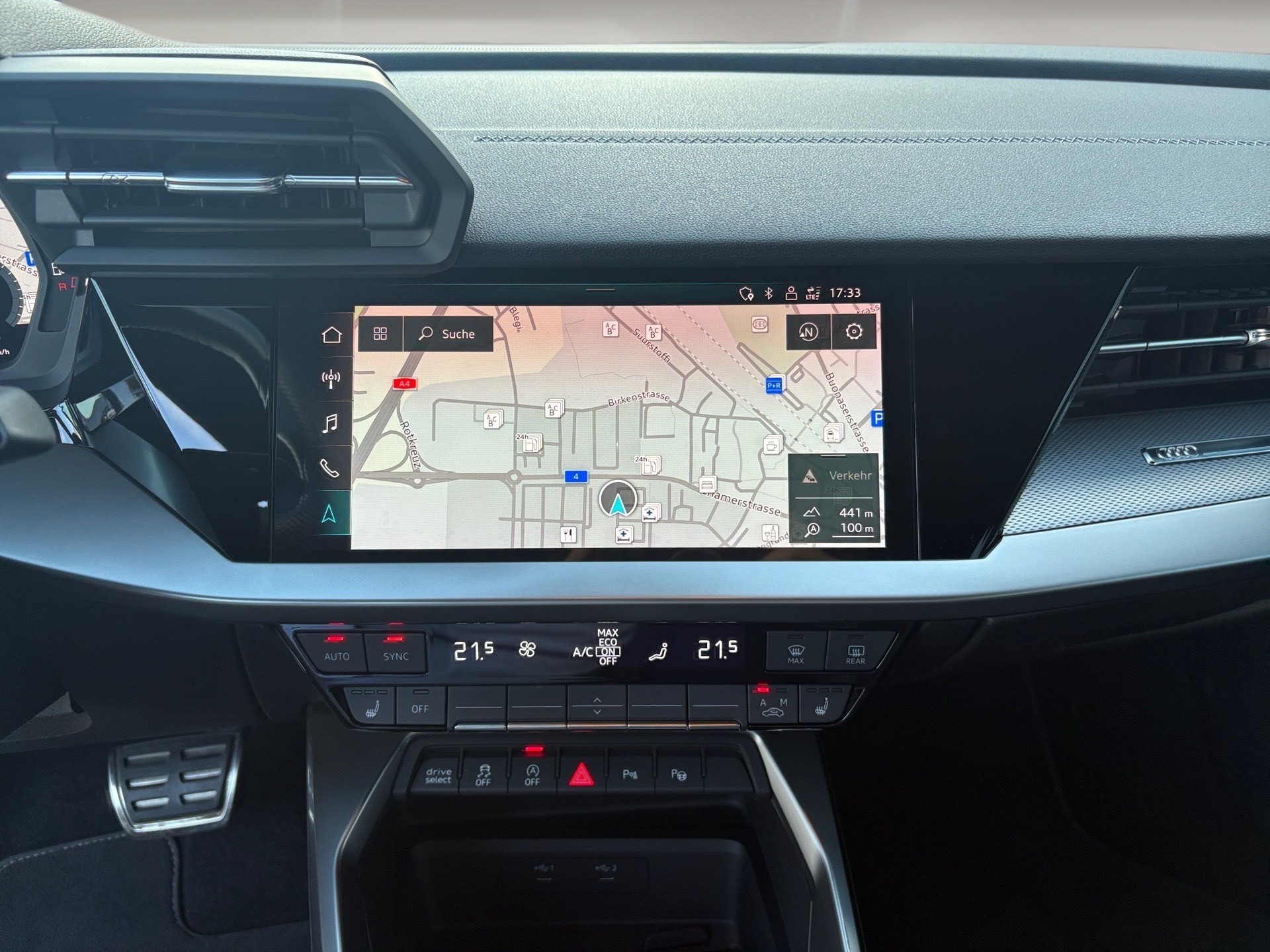 AUDI A3 Sportback 35 TFSI advanced S-tronic-image-12