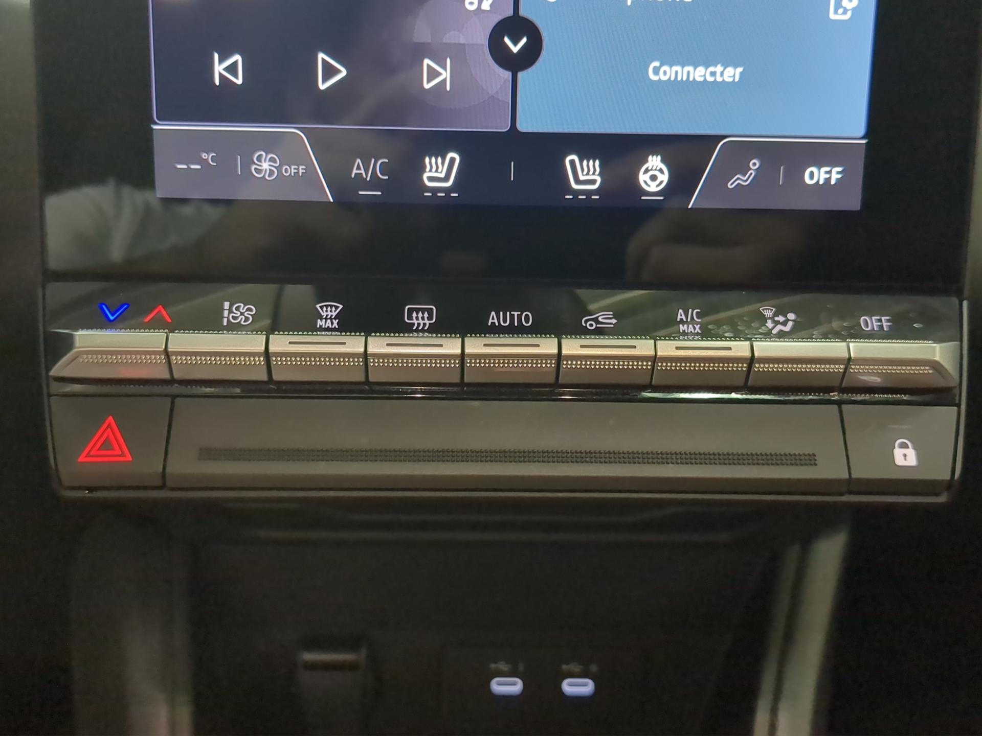 RENAULT Captur 1.3 TCe Techno EDC-image-17