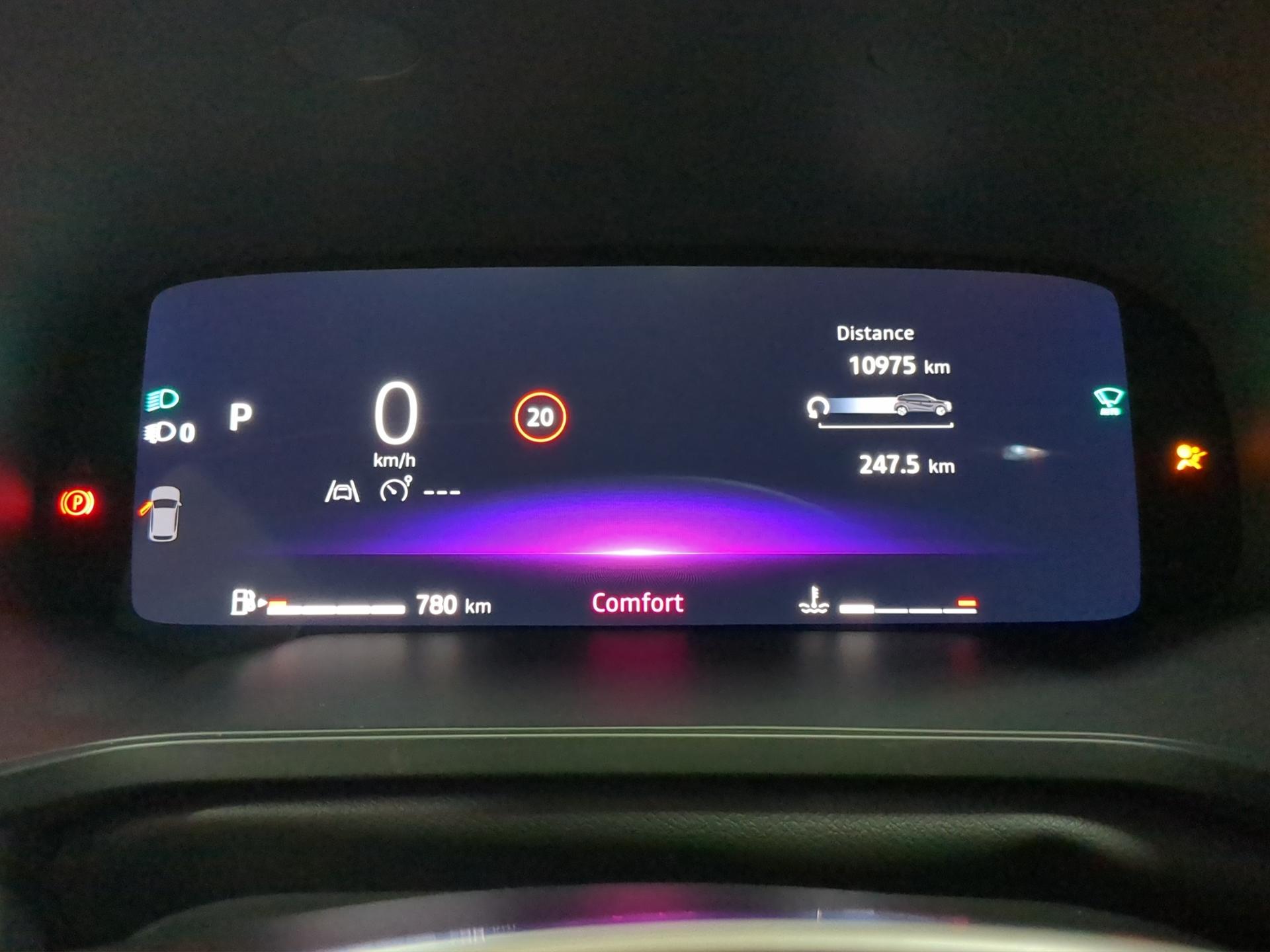 RENAULT Captur 1.3 TCe Techno EDC-image-9