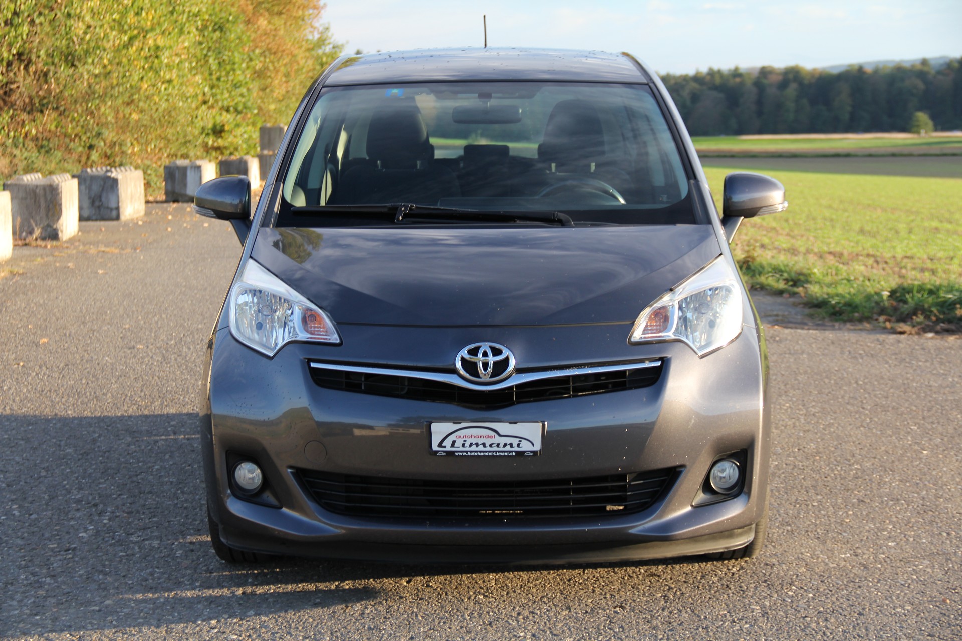 TOYOTA Verso-S 1.33 Linea Sol Multidrive S-image-2