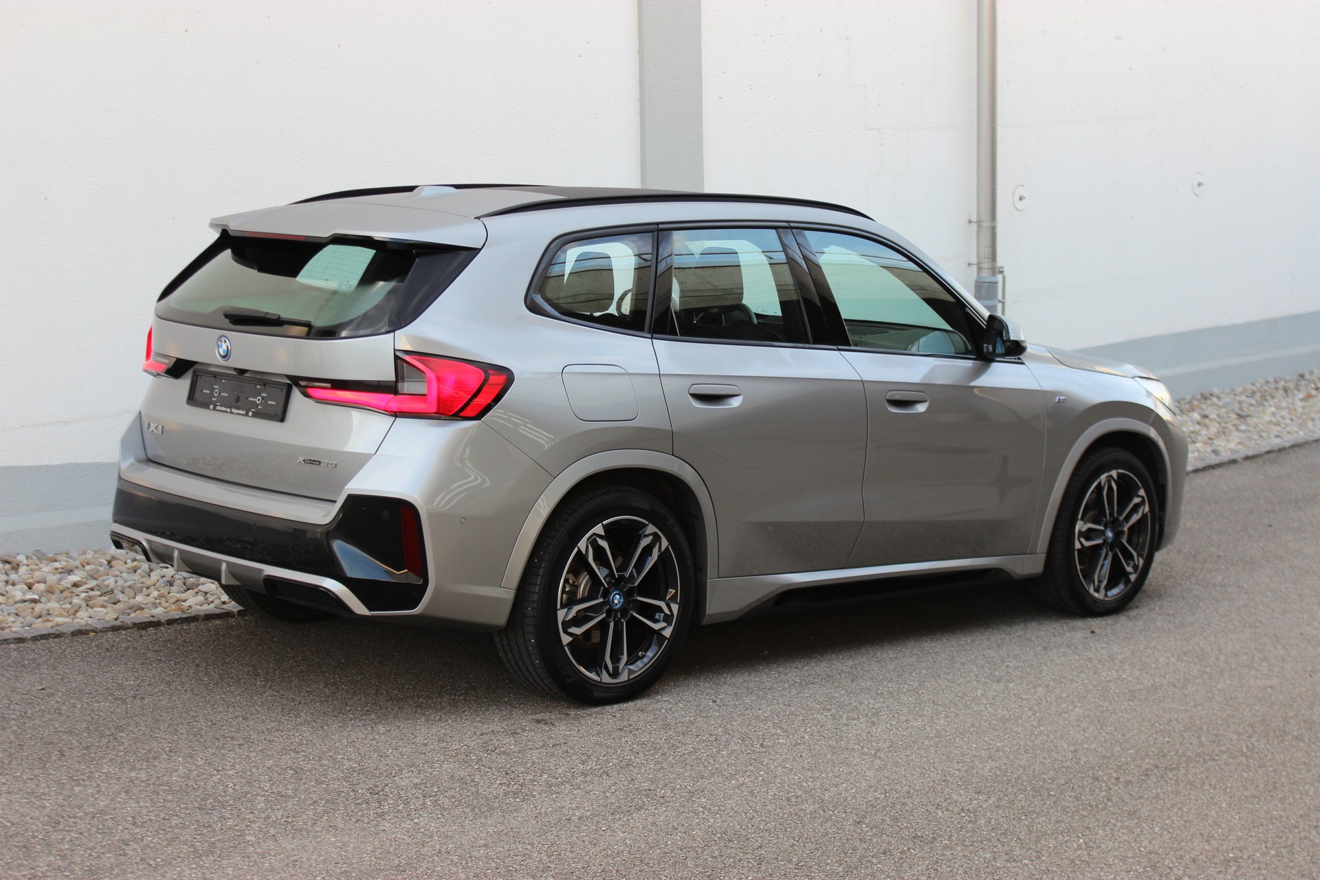 BMW iX1 xDrive 30 M Sport 🎉1.88%-LEASINGAKTION🎉-image-5
