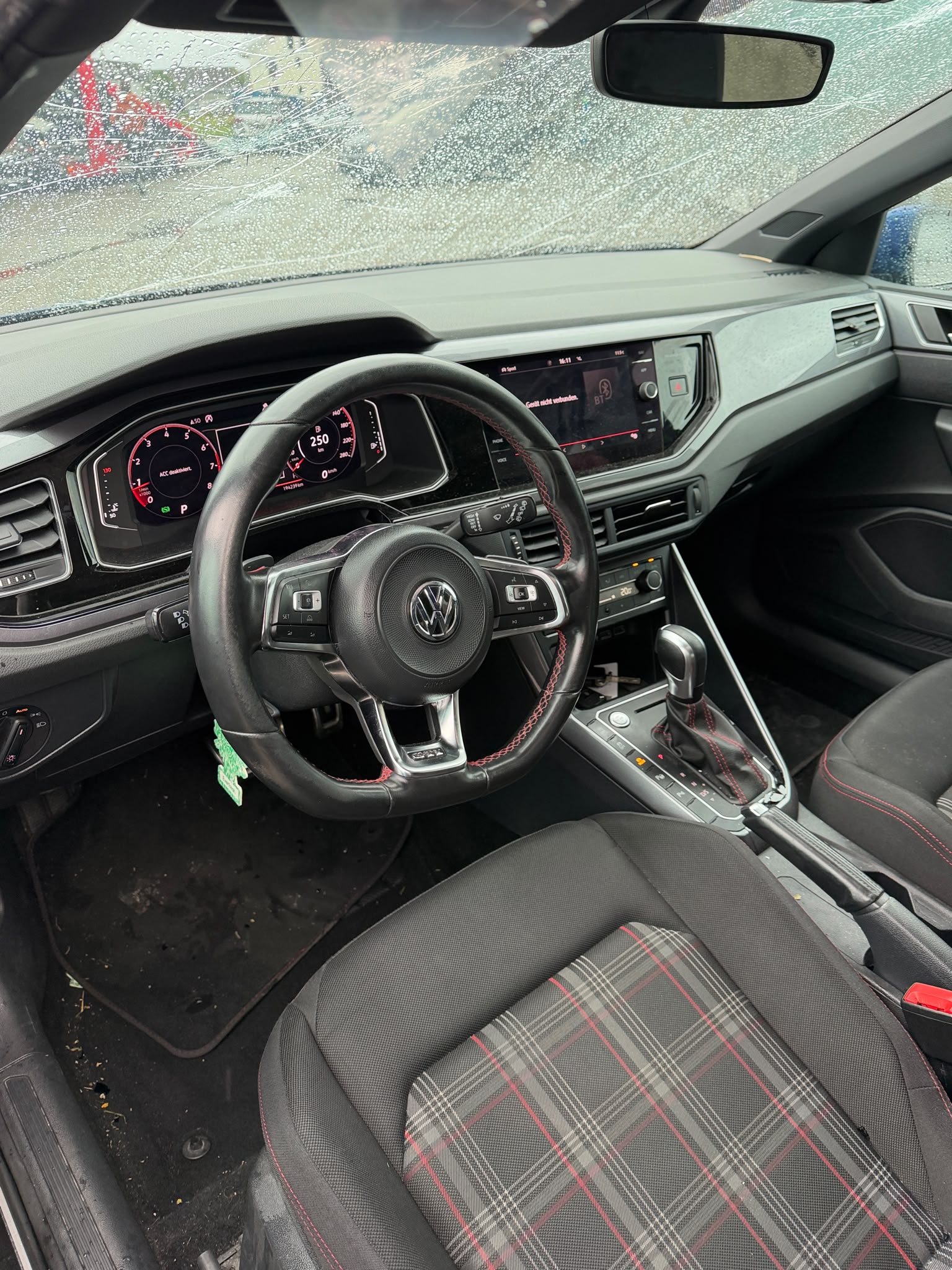 VW Polo 2.0 TSI GTI DSG-image-8