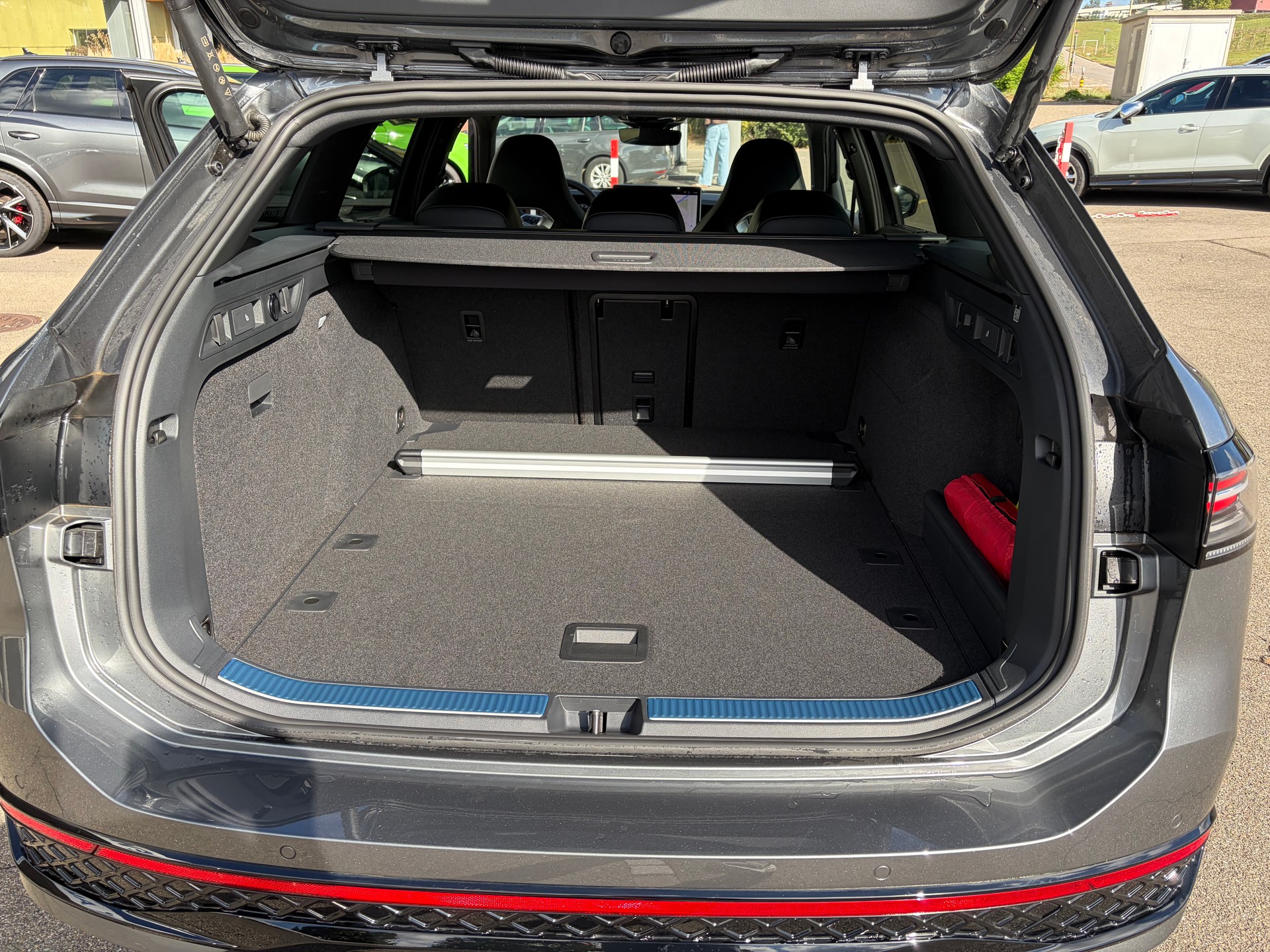 VW Passat Variant 2.0 TSI evo4 R-Line 4 Motion DSG-image-30