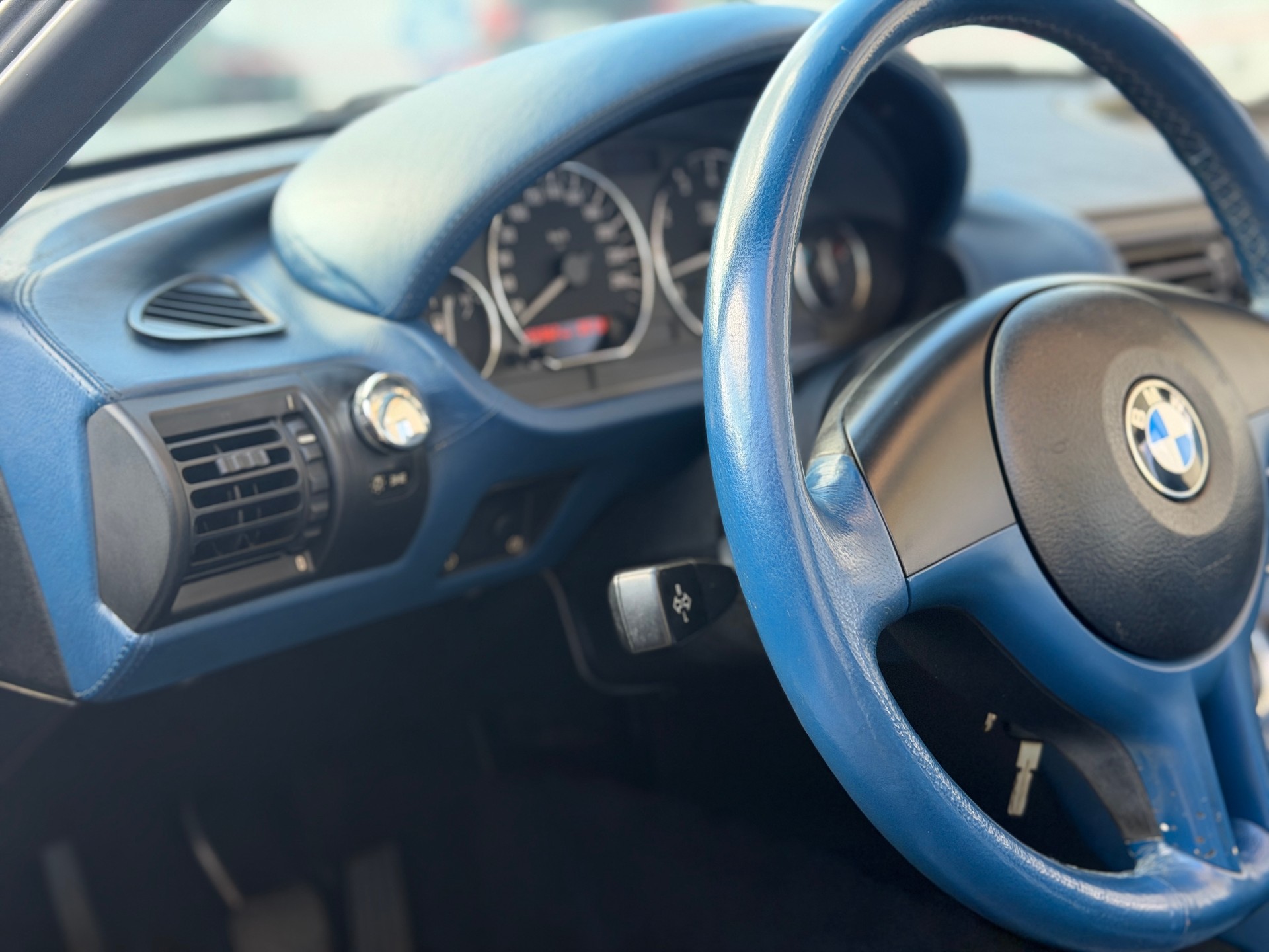 BMW Z3 2.0i Roadster-image-11