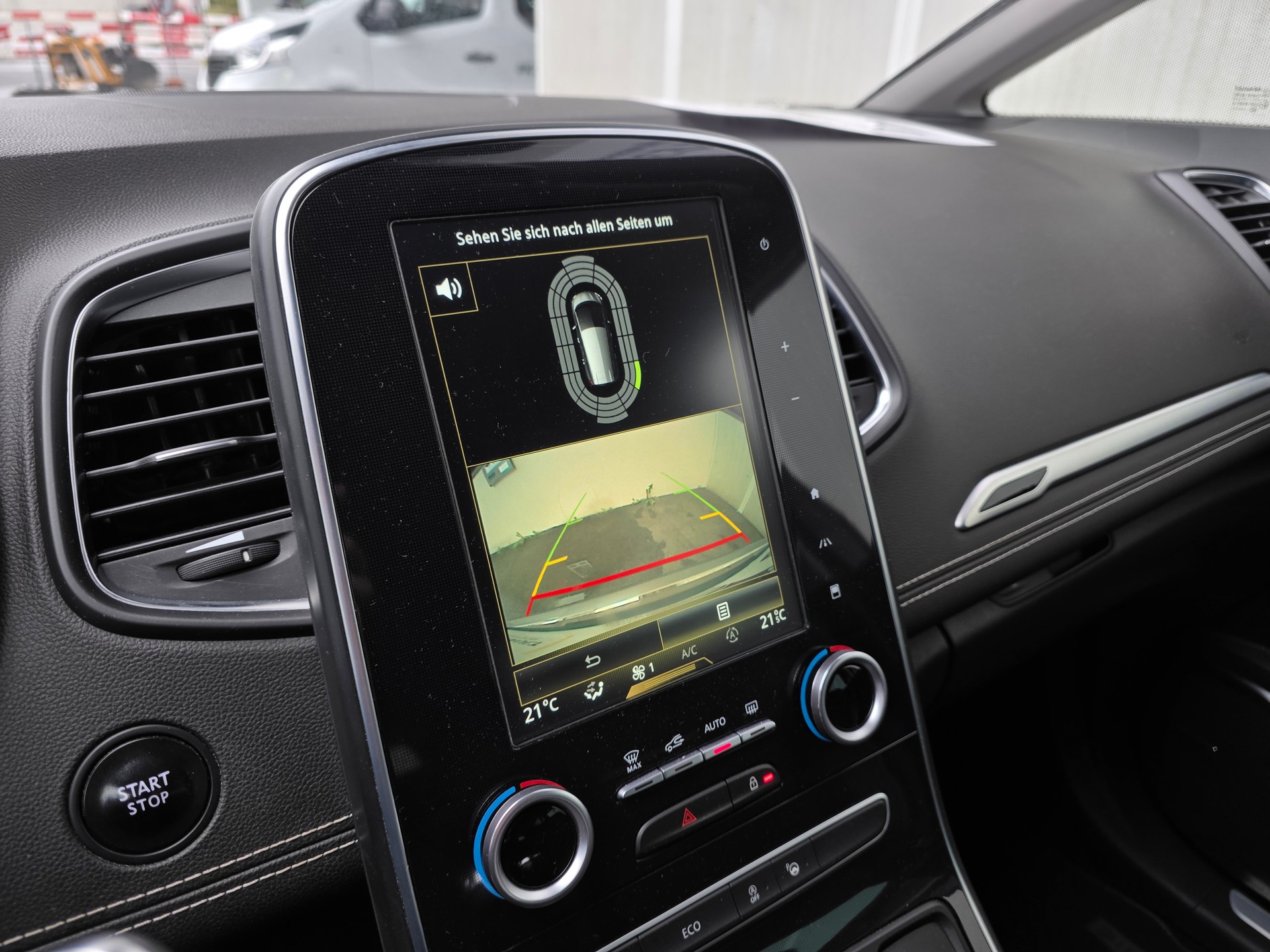 RENAULT Grand Scénic 1.2 16V Turbo Bose-image-14