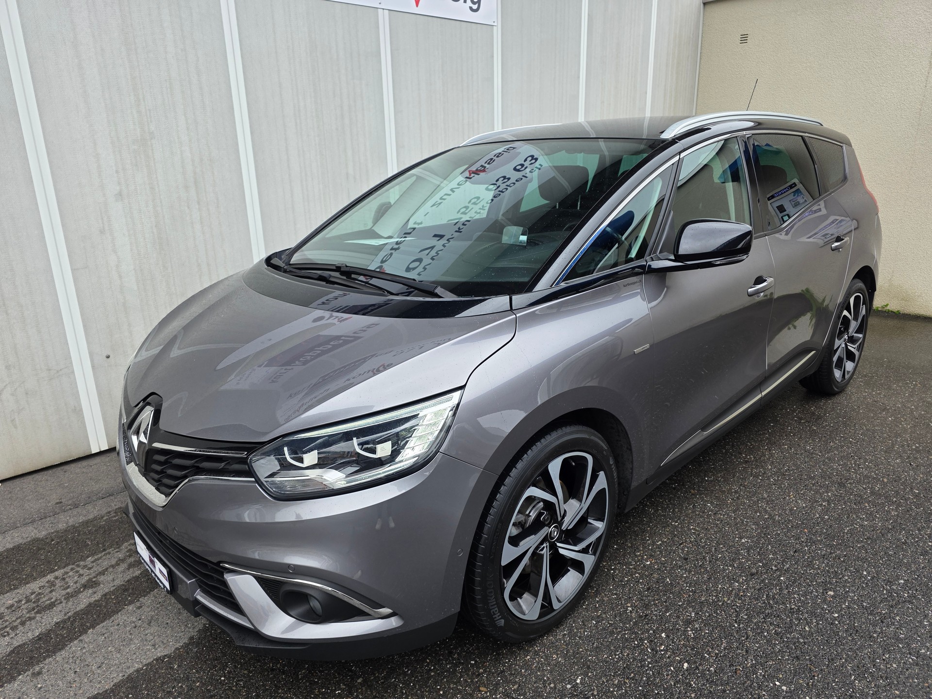RENAULT Grand Scénic 1.2 16V Turbo Bose-image-1