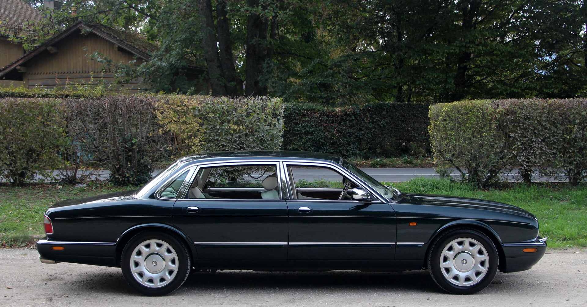 DAIMLER Super V8 4.0 S/C-image-27