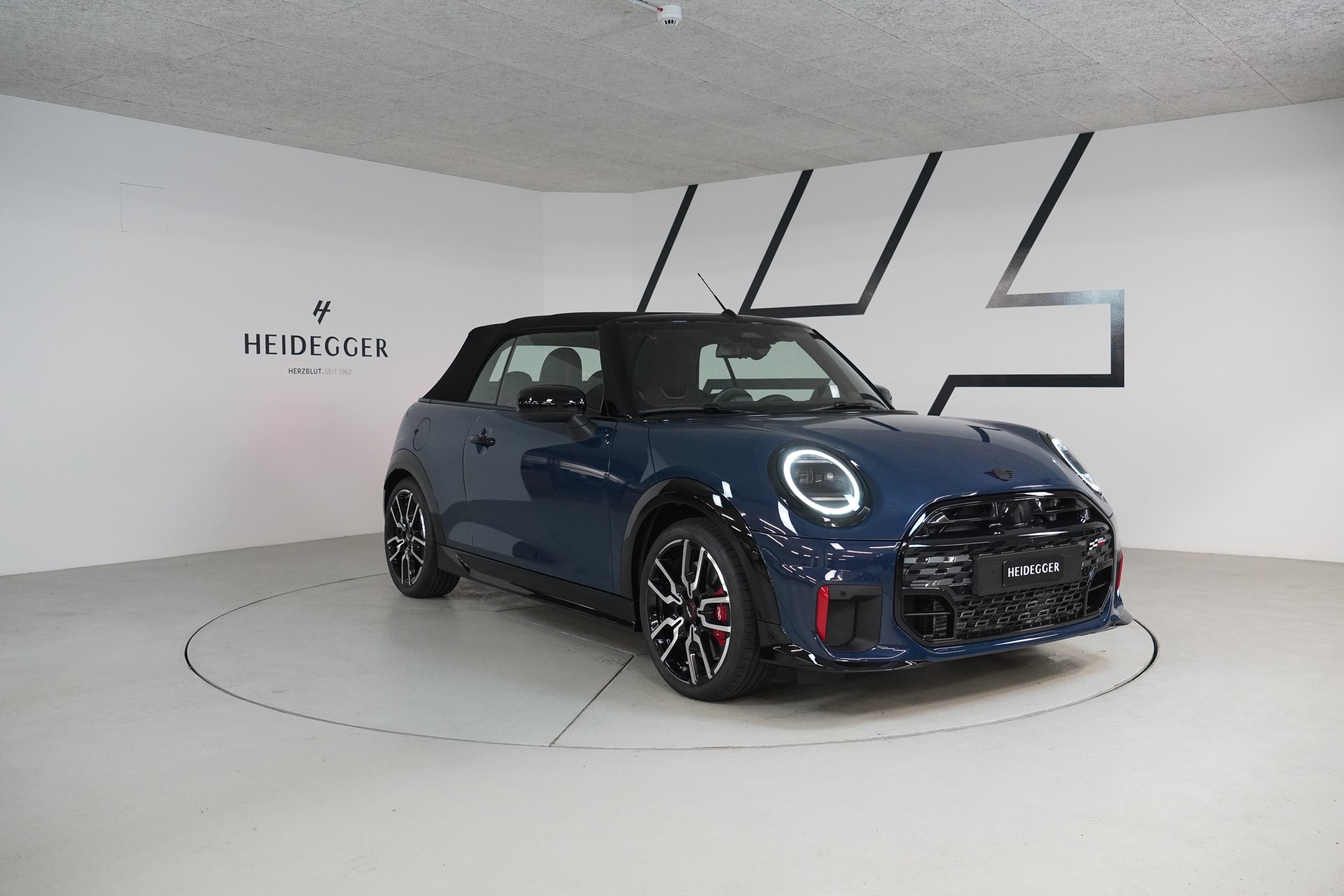 MINI Cooper John Cooper Works Cabriolet DKG-image-2