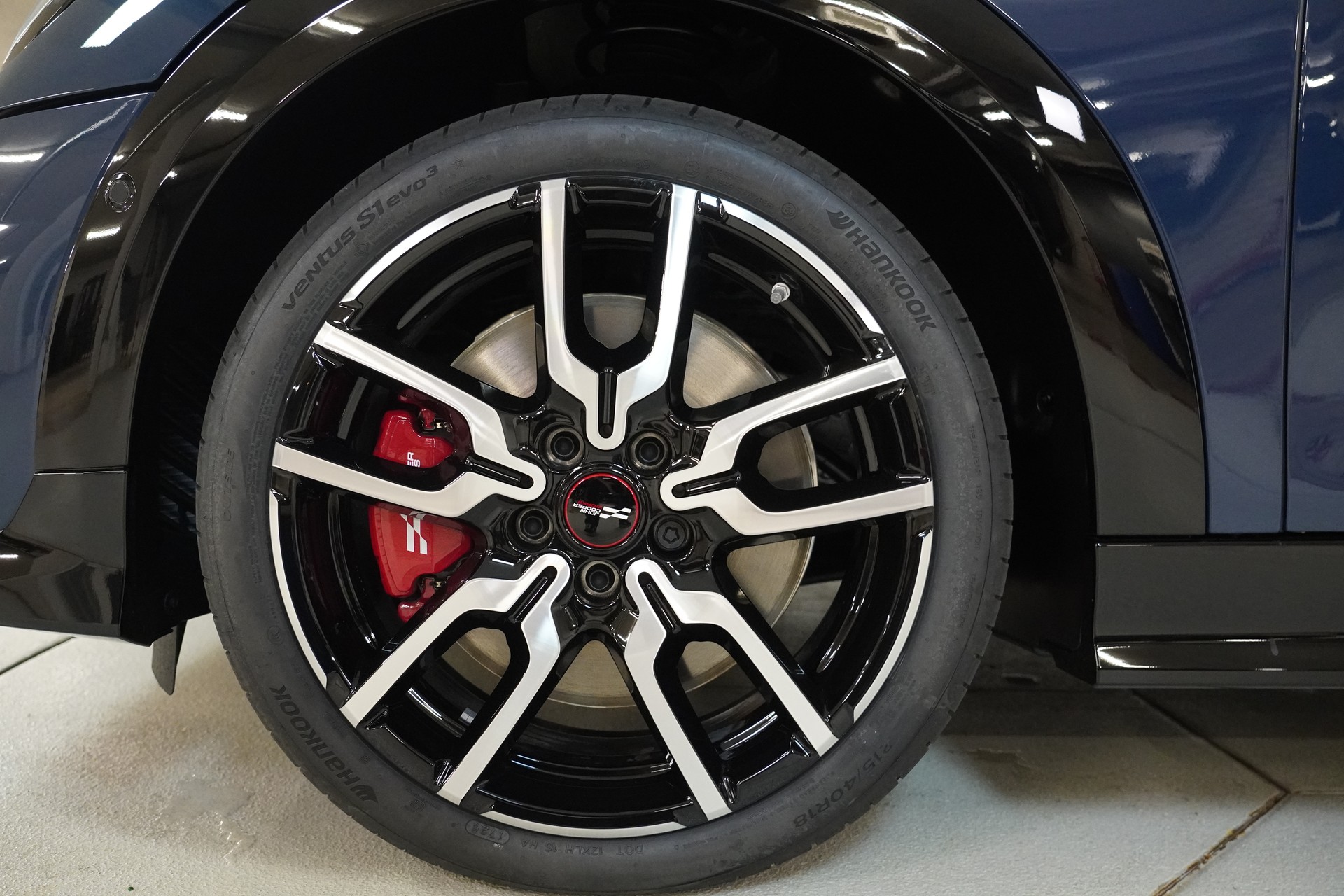 MINI Cooper John Cooper Works Cabriolet DKG-image-17