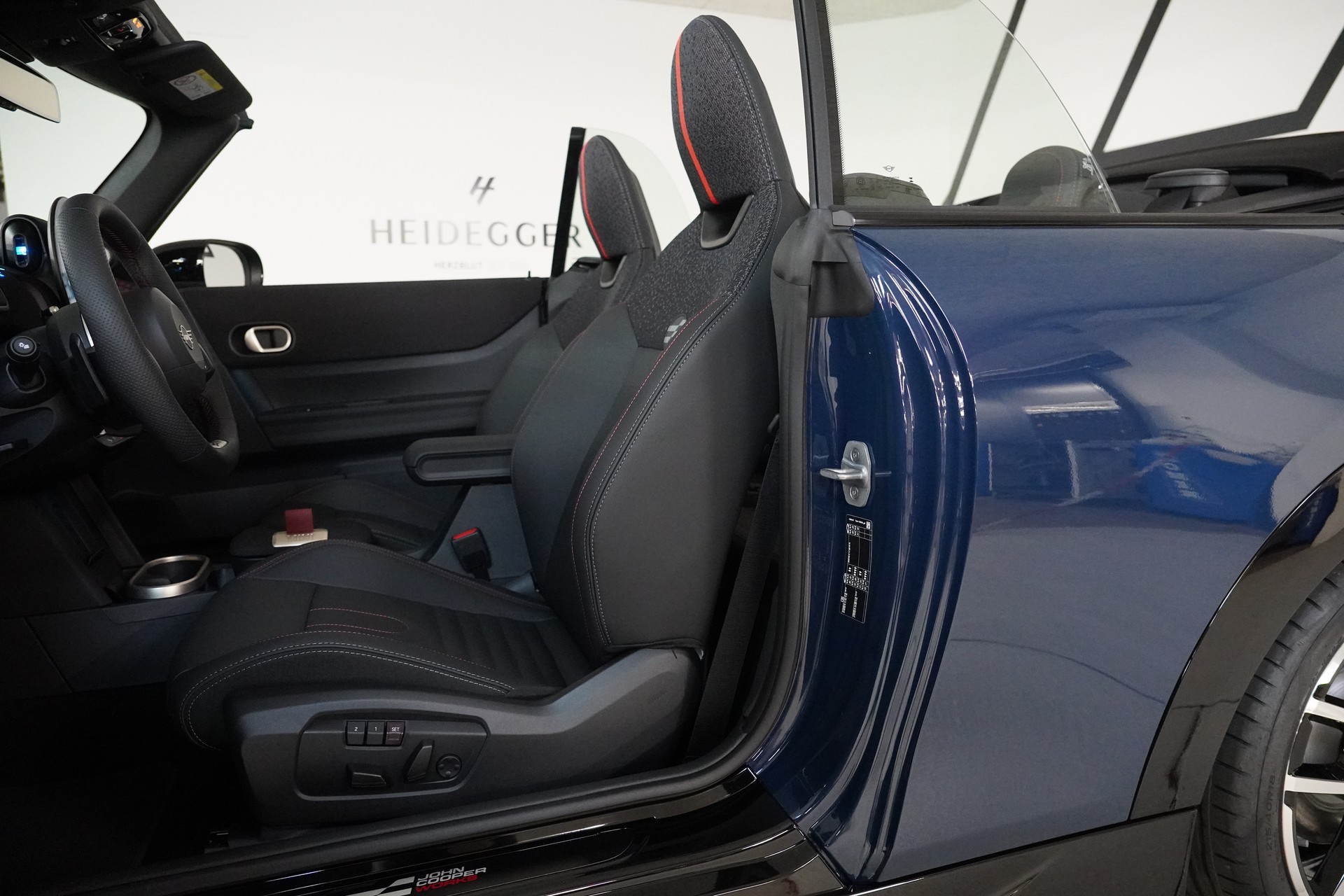 MINI Cooper John Cooper Works Cabriolet DKG-image-18