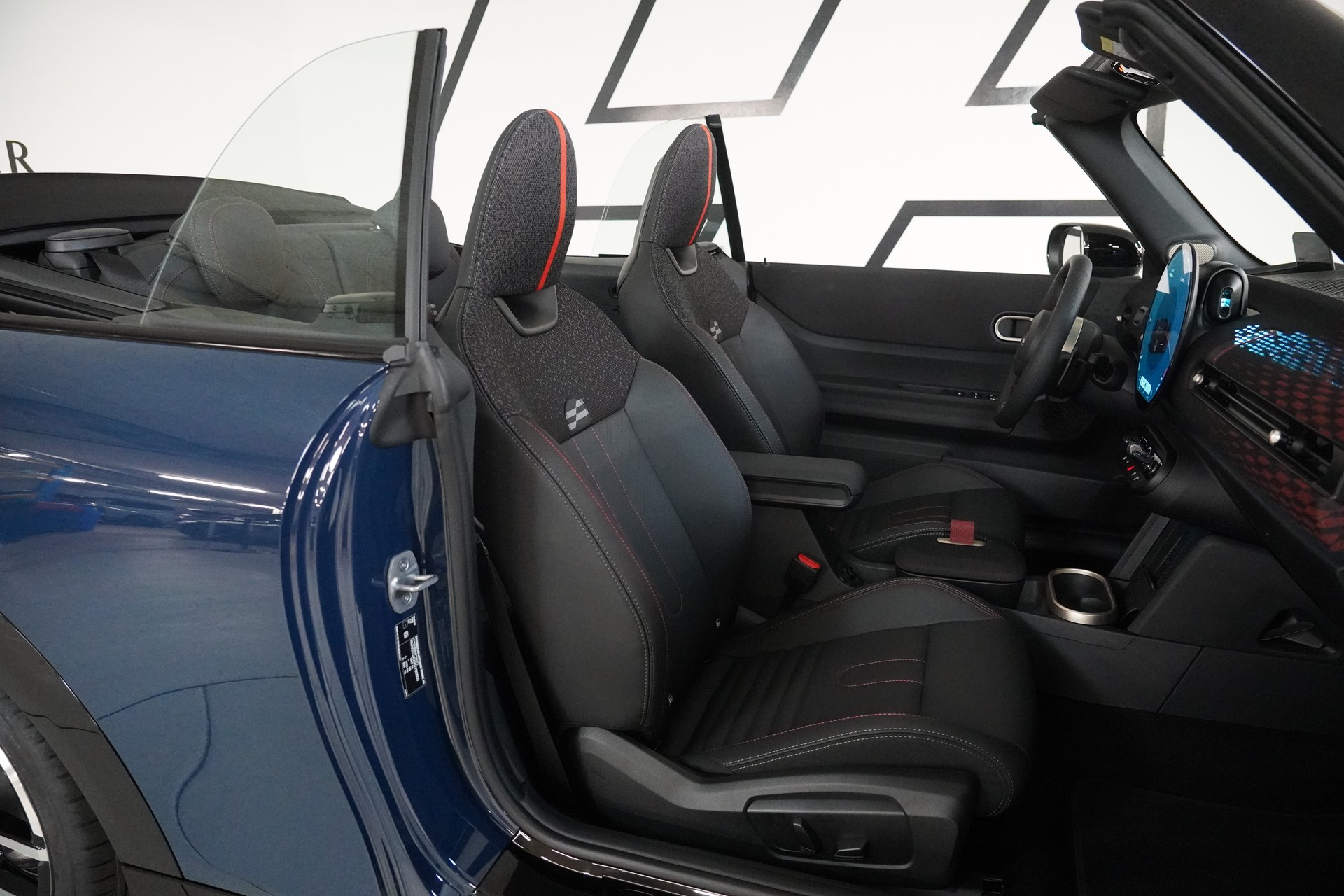 MINI Cooper John Cooper Works Cabriolet DKG-image-21