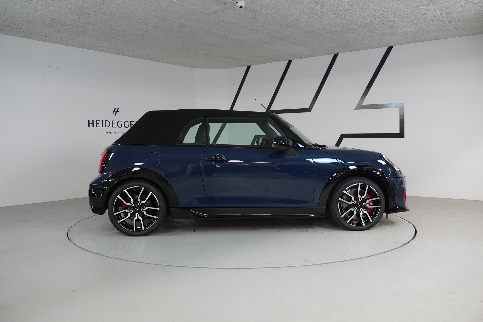 MINI Cooper John Cooper Works Cabriolet DKG-image-7