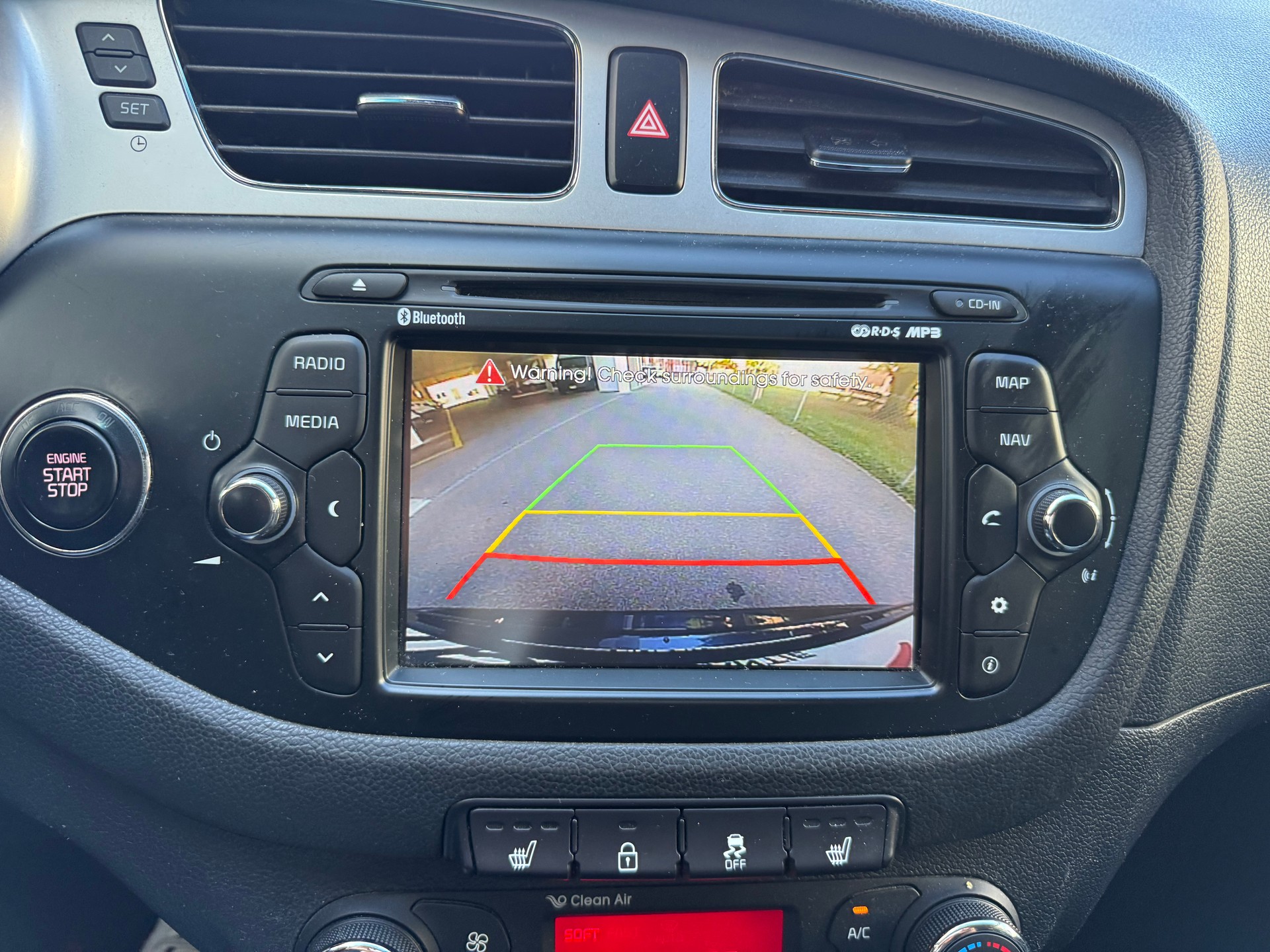 KIA Cee'd Sportswagon 1.6 GDi Style-image-7