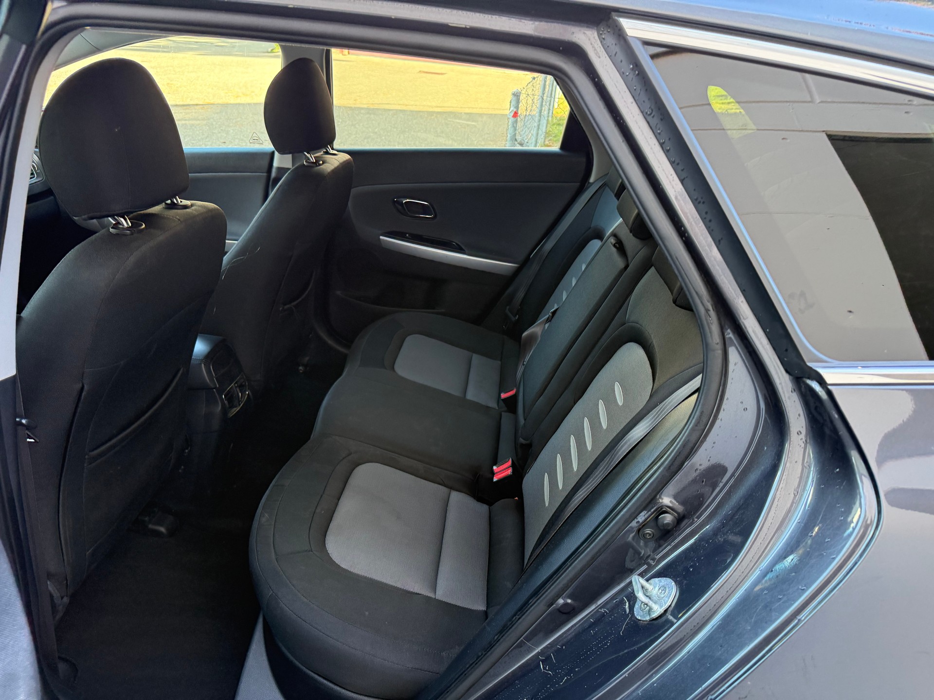 KIA Cee'd Sportswagon 1.6 GDi Style-image-8