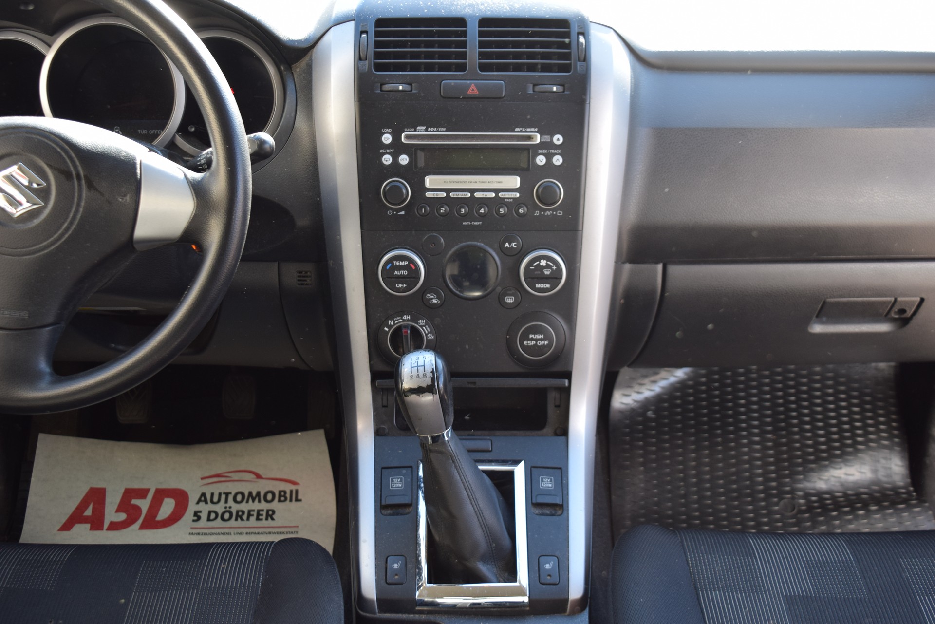 SUZUKI Grand Vitara 2.4 16V GL Top-image-12