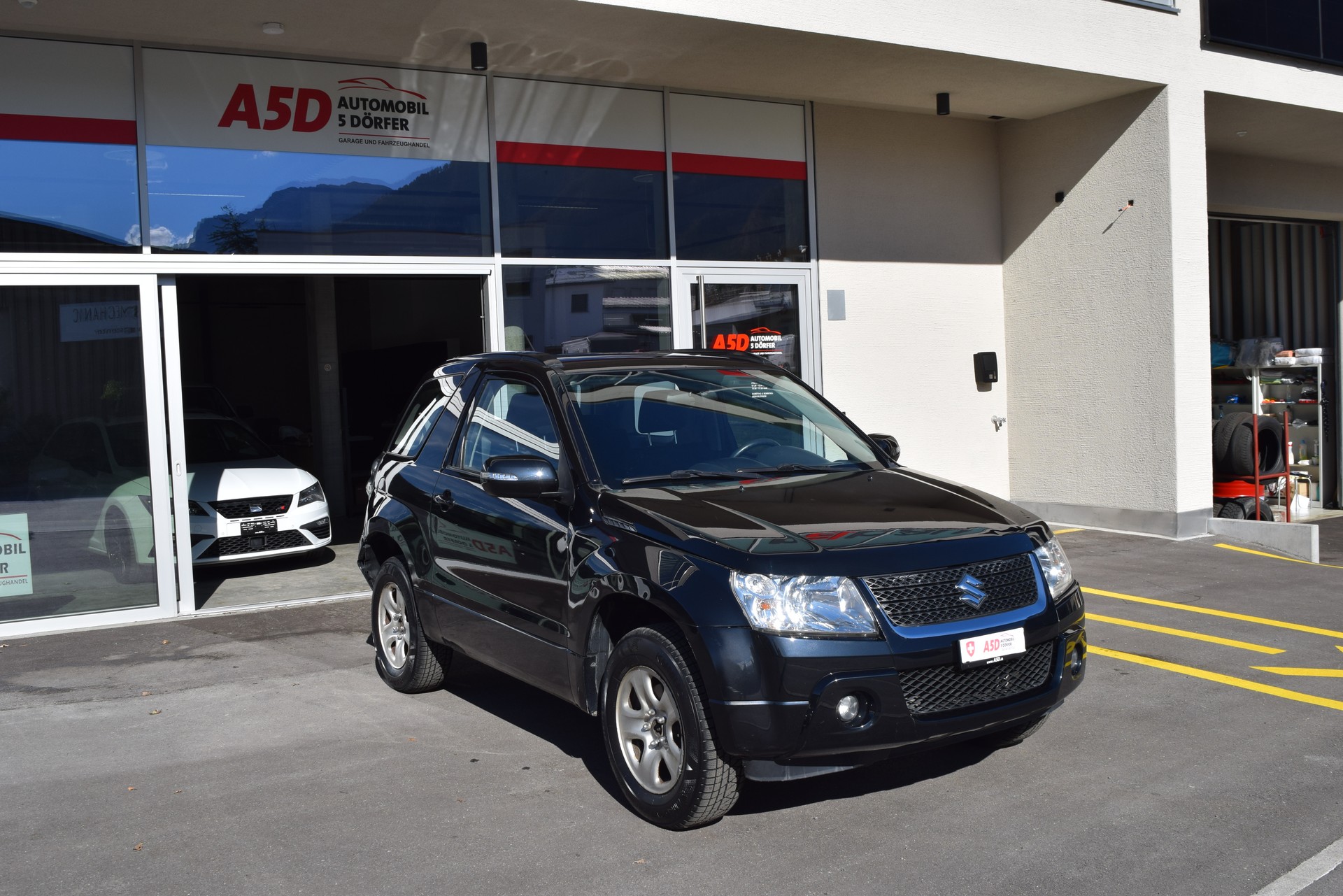 SUZUKI Grand Vitara 2.4 16V GL Top-image-2